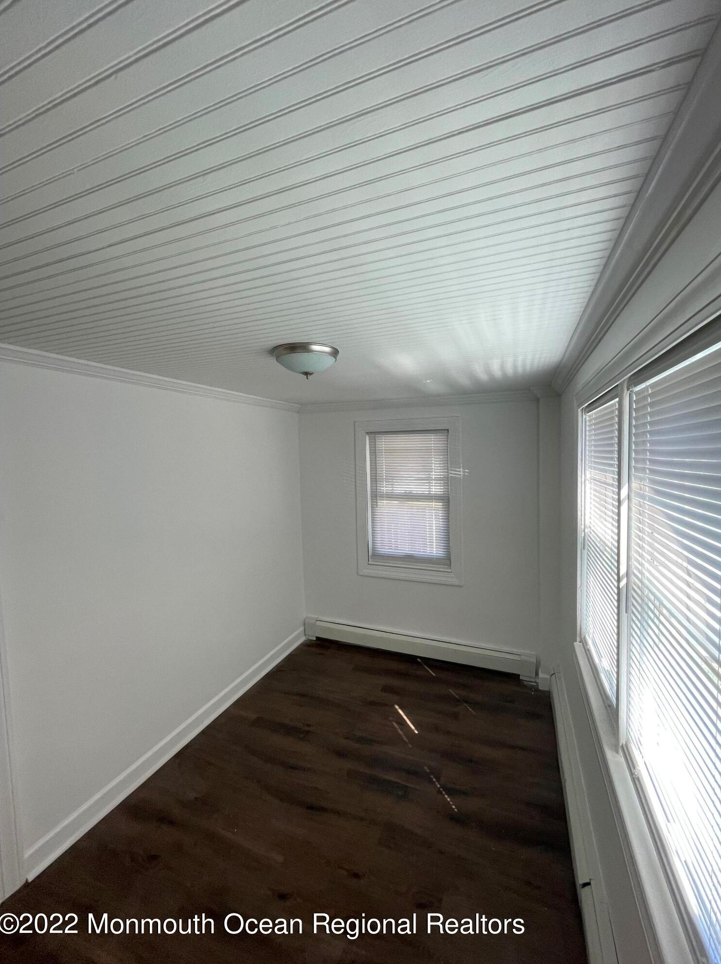 30 Seaside Pl, Ideal Beach, NJ 07734