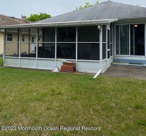 1580 Mount Everest Ln, Toms River, NJ 08753-1427