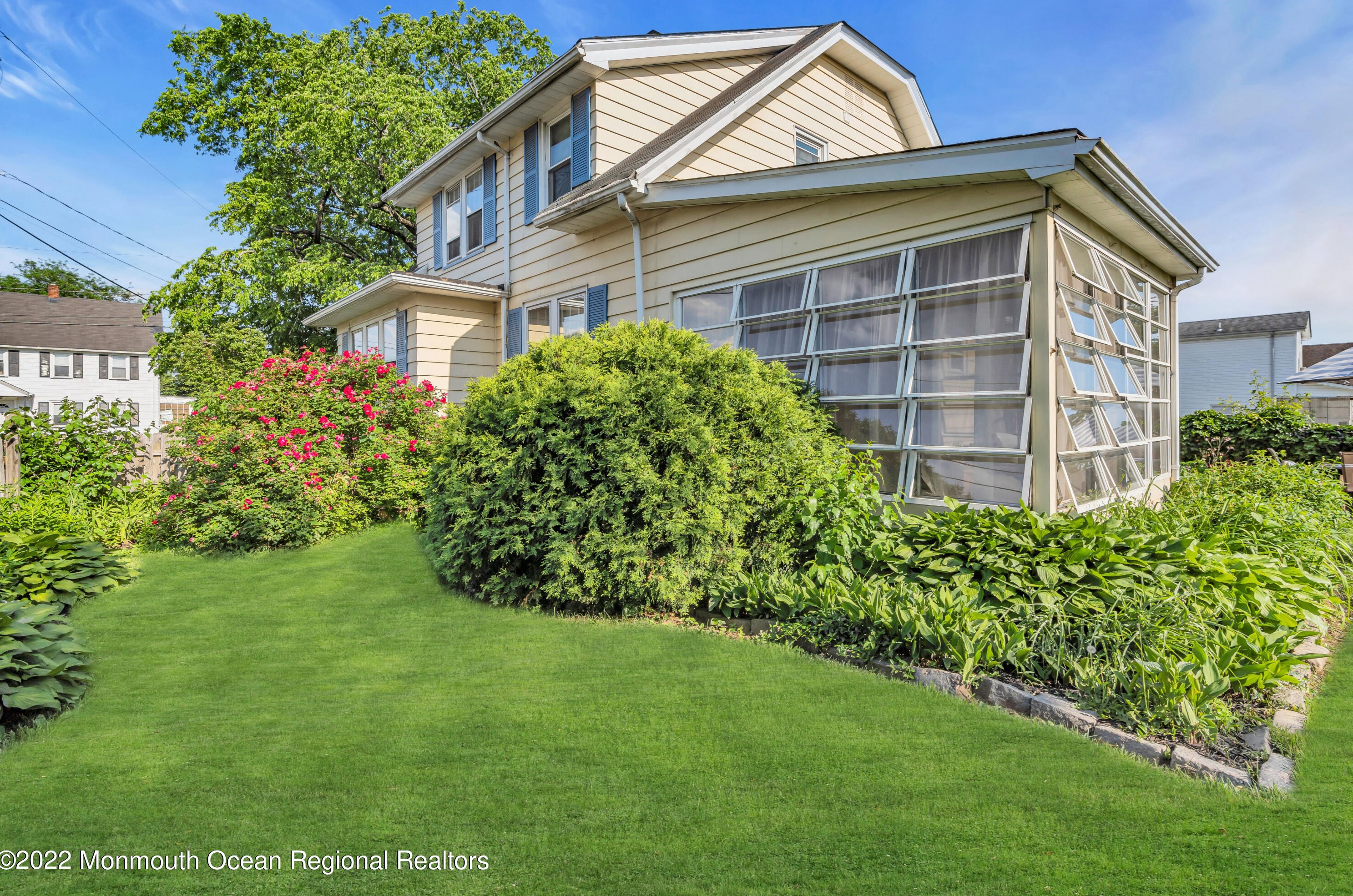 745 Ridgedale Ave, Woodbridge, NJ 07095