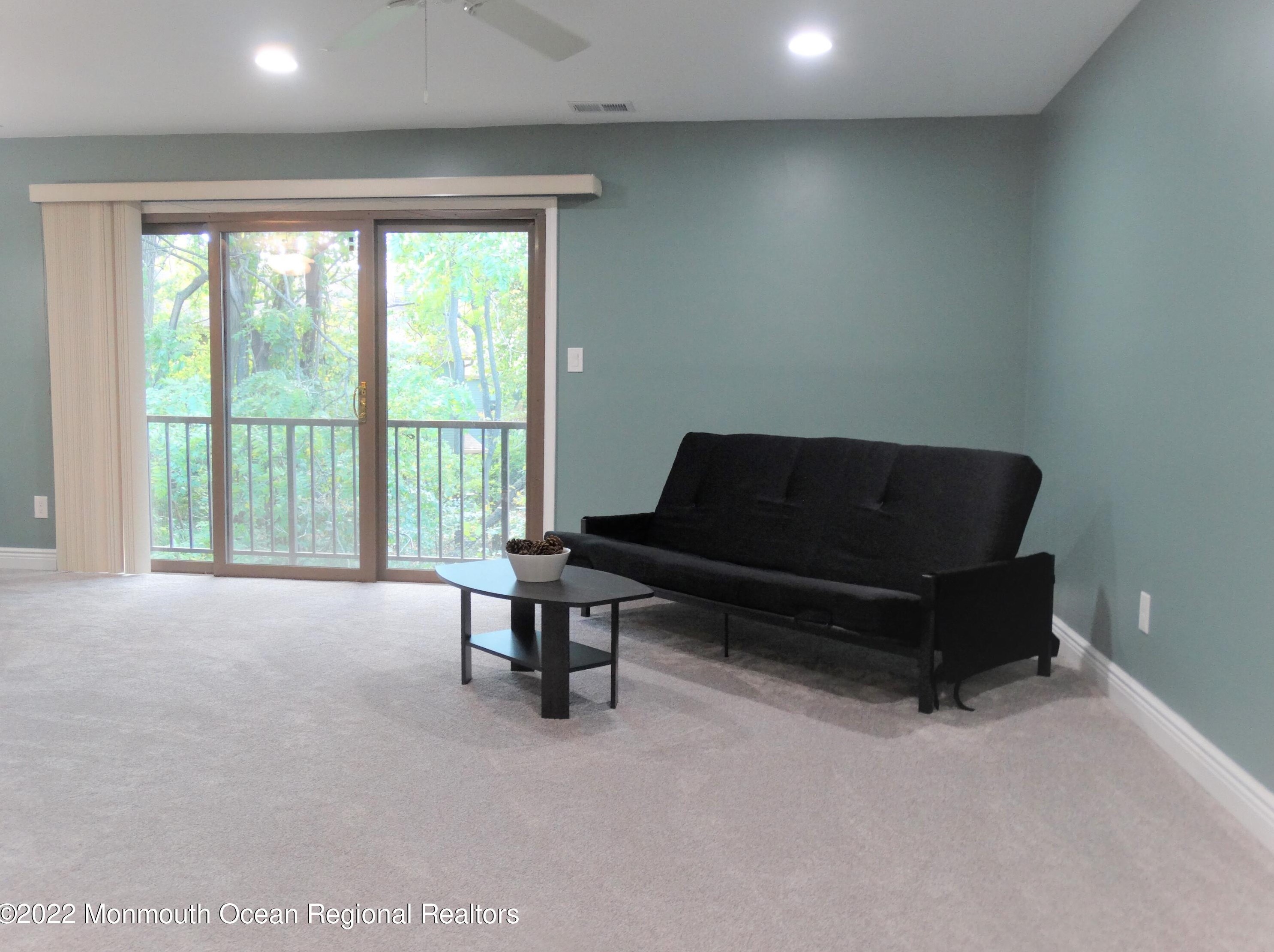 92 Deptford Ct, Matawan, NJ 07747-1860