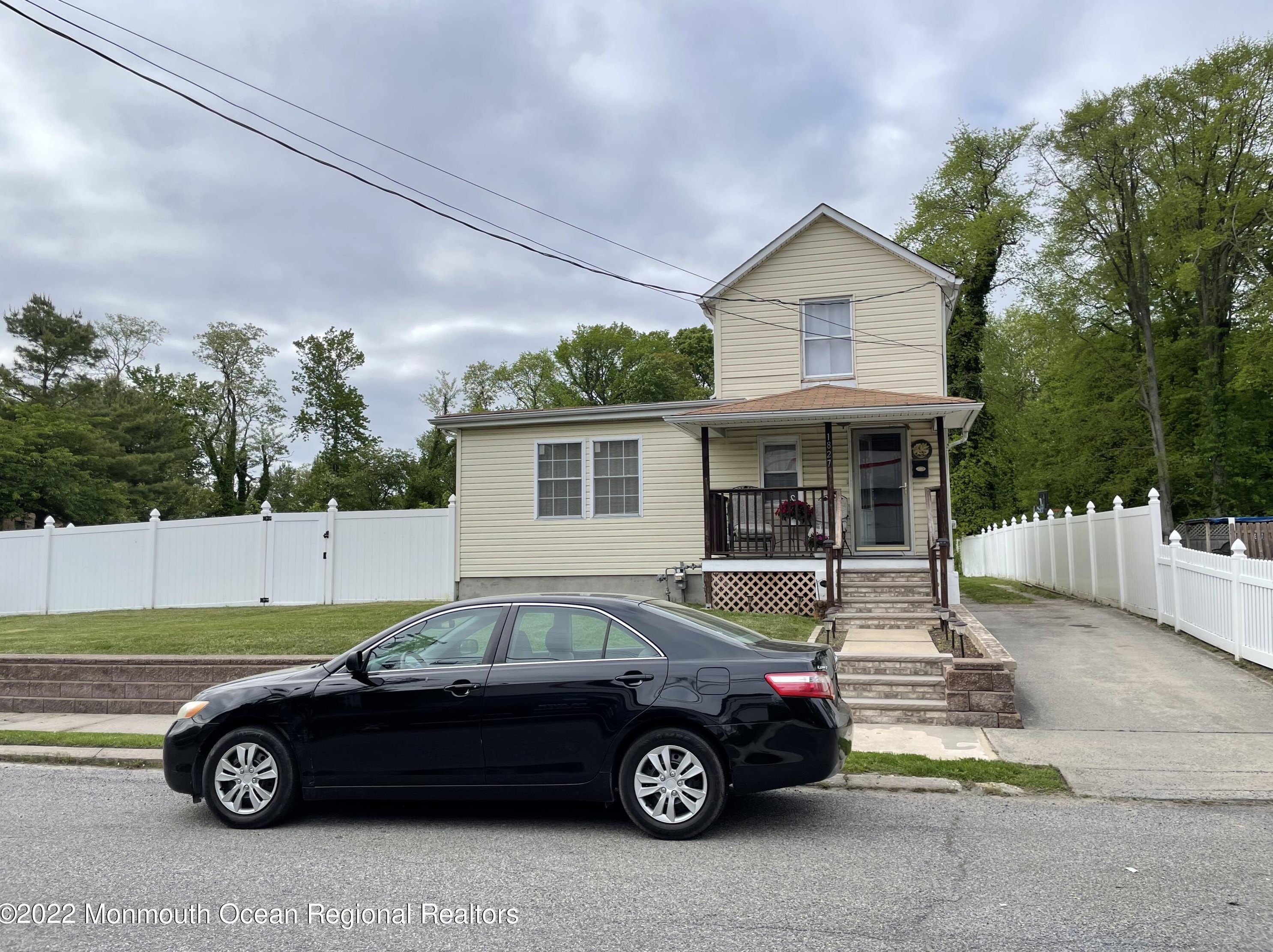 1827 Stratford Ave, Wall Township, NJ 07753-4665