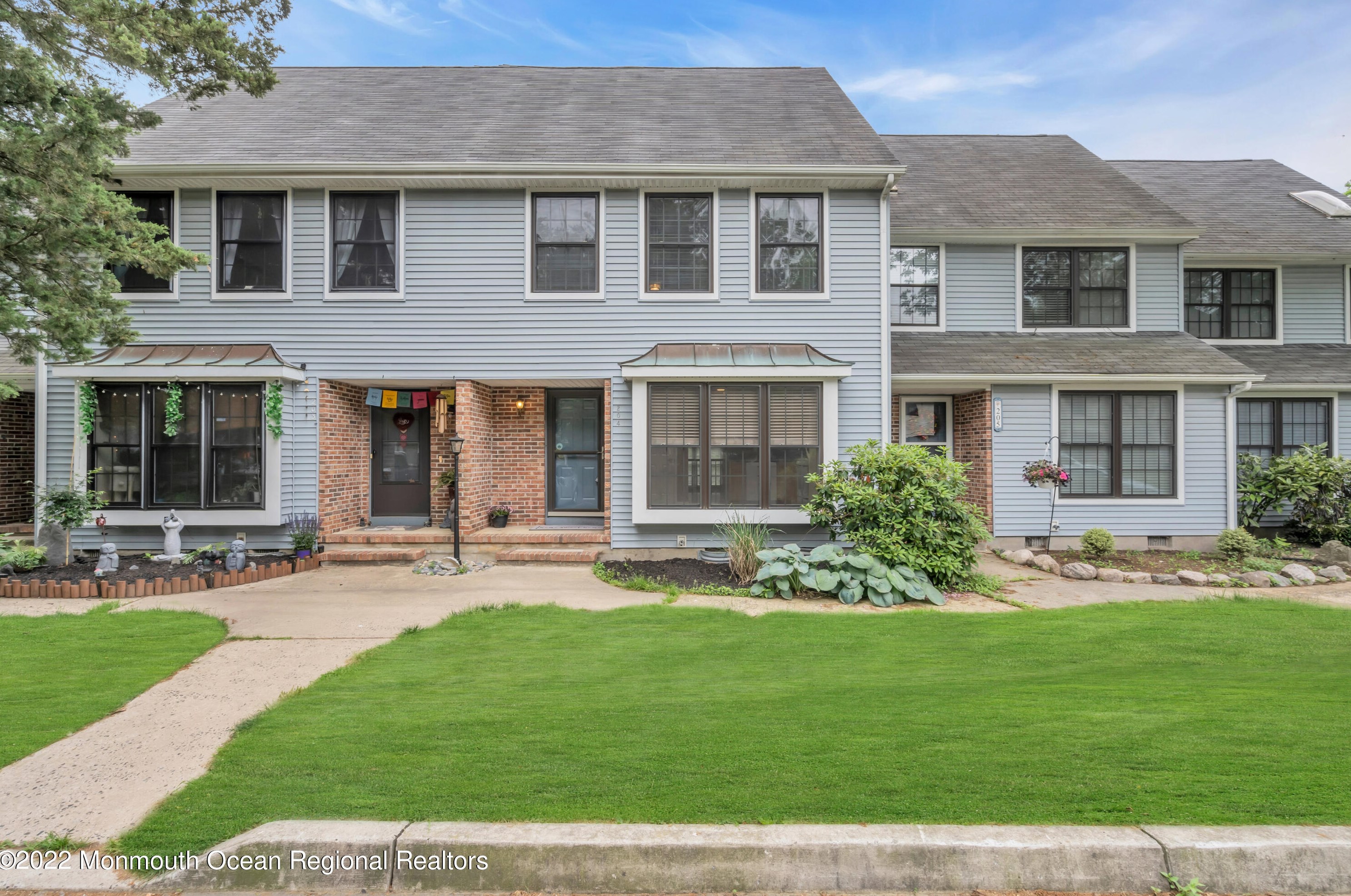 204 Bent Trl, Toms River, NJ 08753-8356
