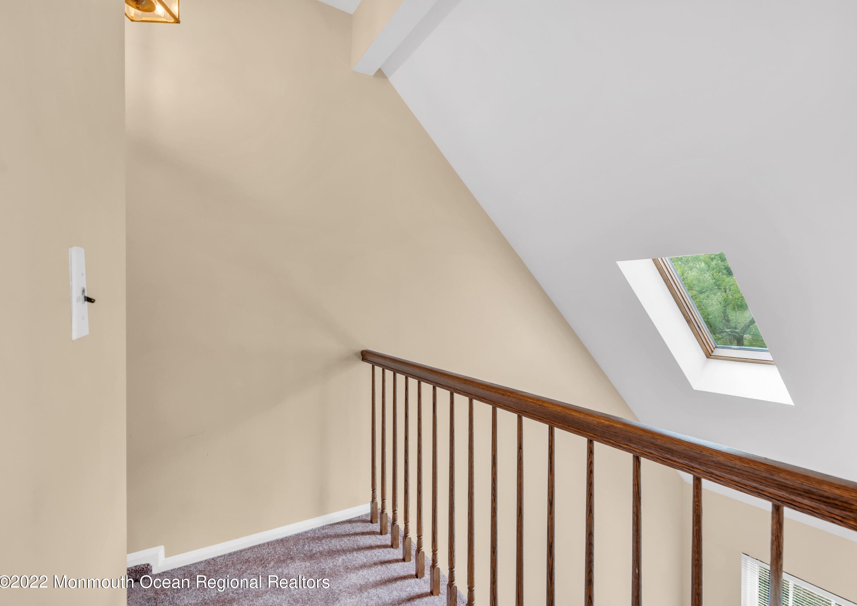 204 Bent Trl, Toms River NJ 08753-8339 exterior