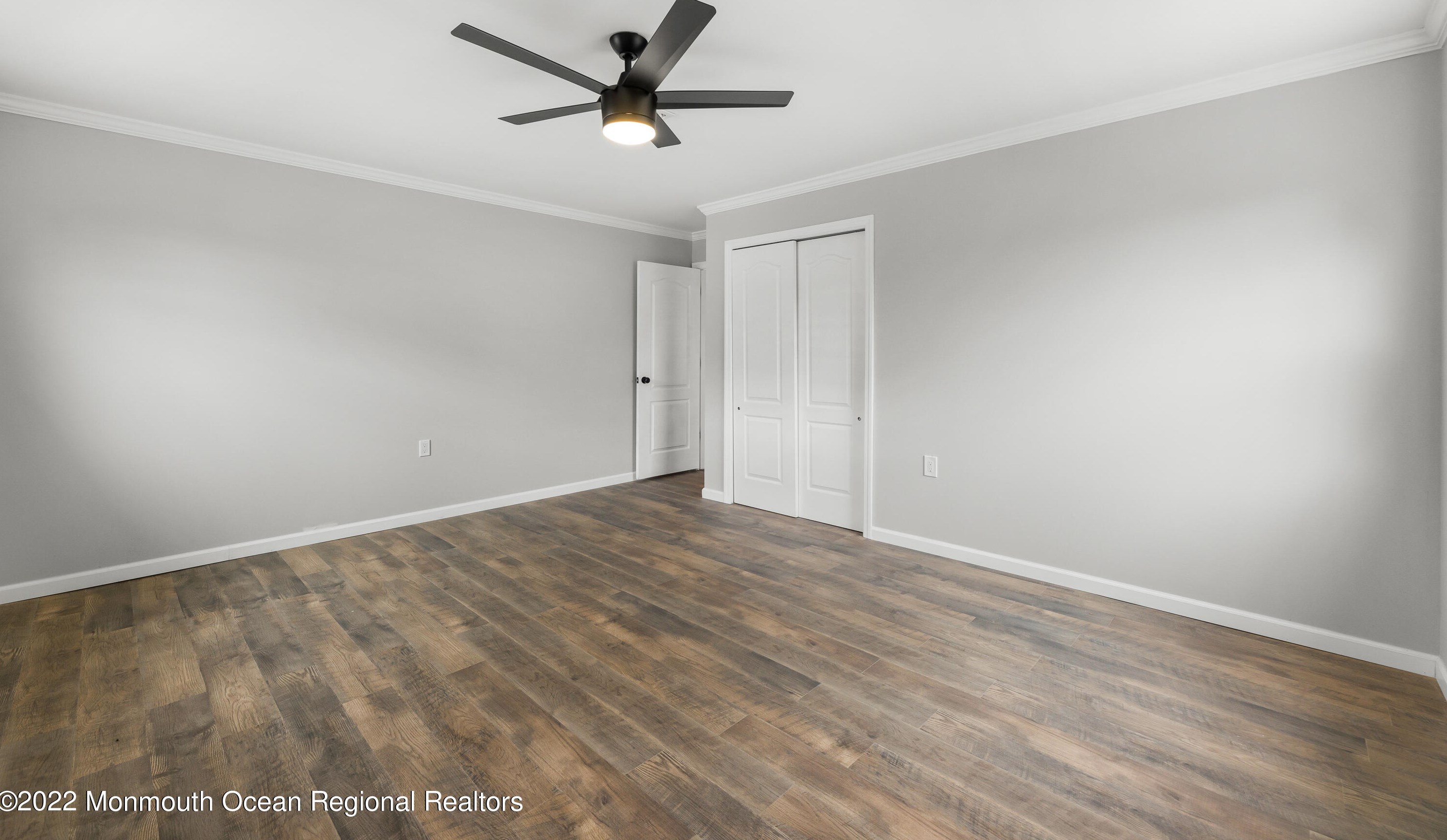 71 Hyannis St, Toms River NJ  08757-3843 exterior