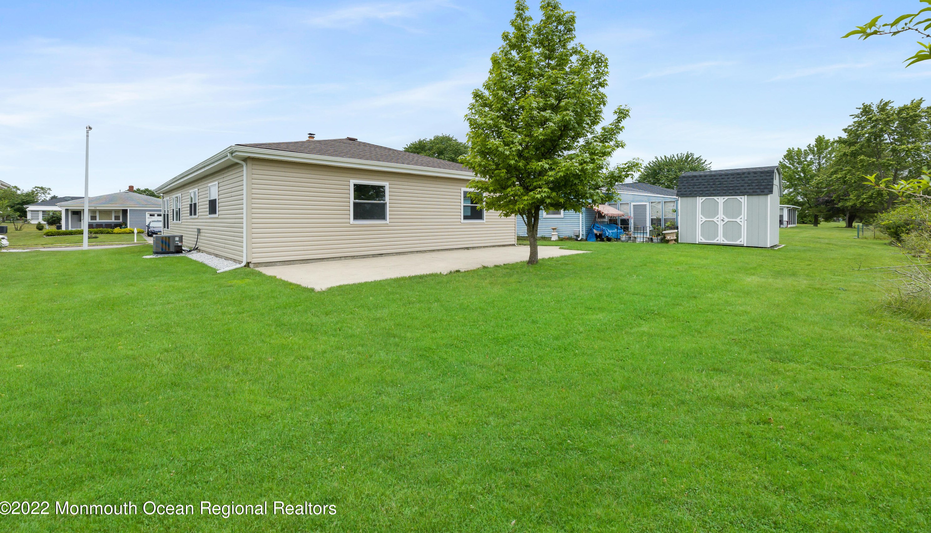 71 Hyannis St, Toms River NJ  08757-3843 exterior