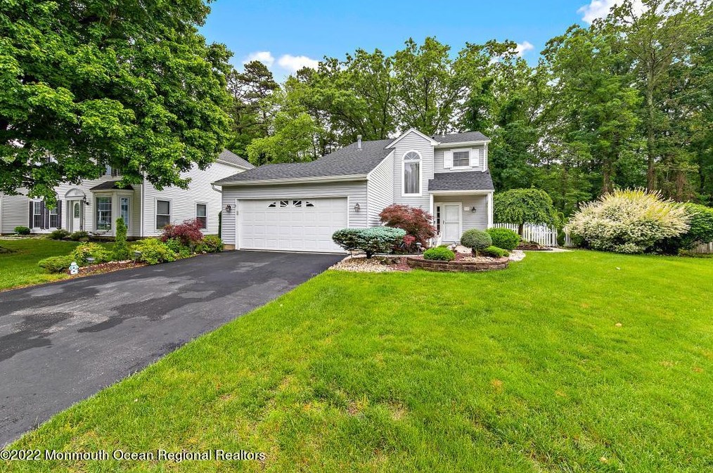 11 Sweet Gum Rd, Wall Township, NJ 07731-2935