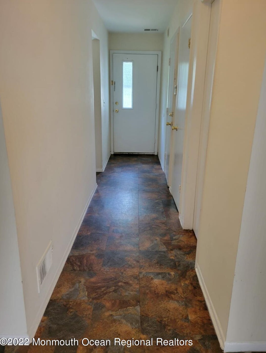 5 Homestead Dr, Matawan, NJ 07747