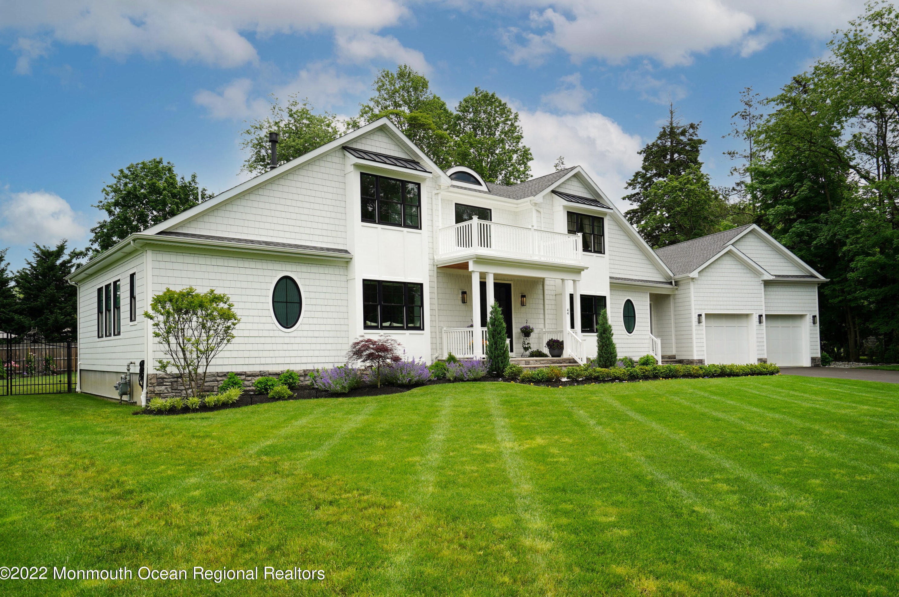 44 Queens Dr E, Little Silver, NJ 07739