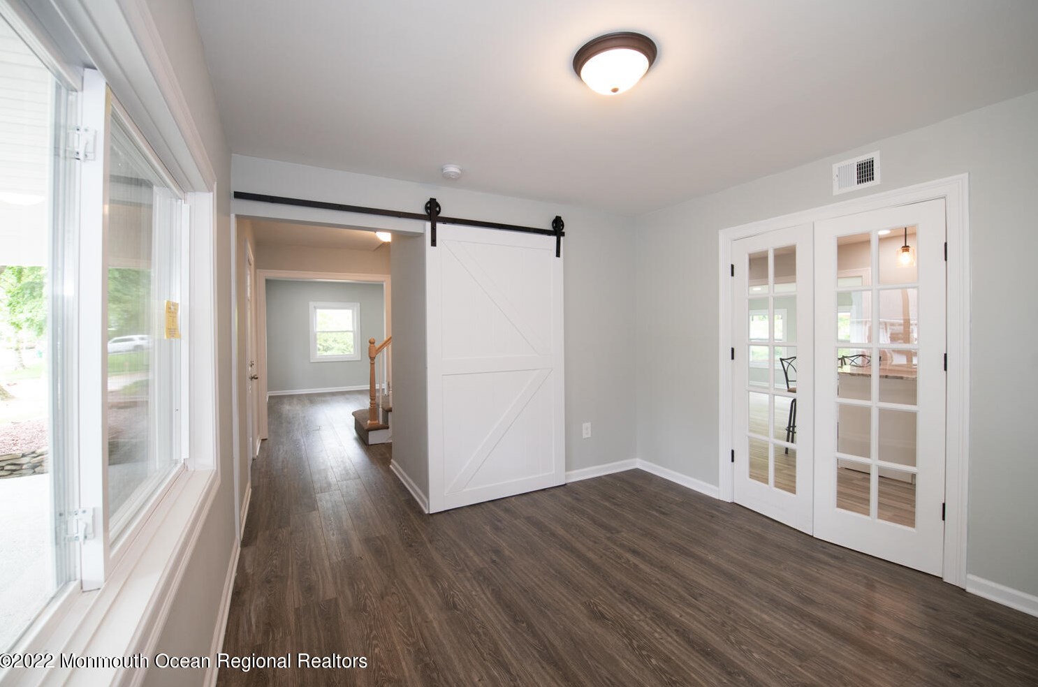 46 Avondale Ln, Matawan NJ  07747-1235 exterior