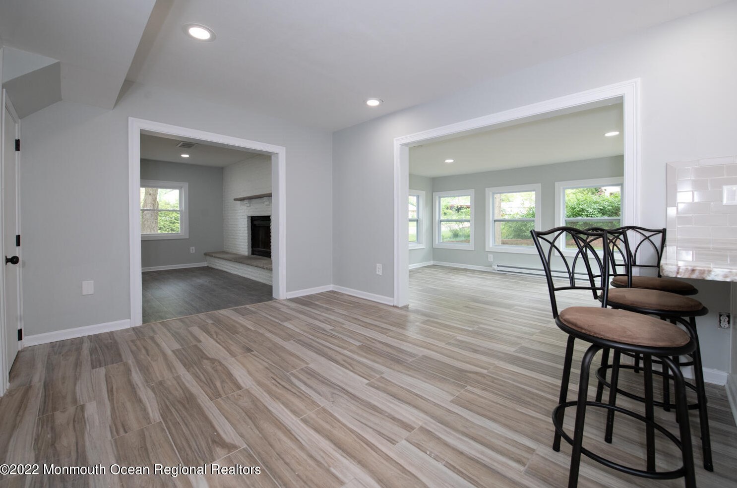 46 Avondale Ln, Matawan NJ  07747-1235 exterior