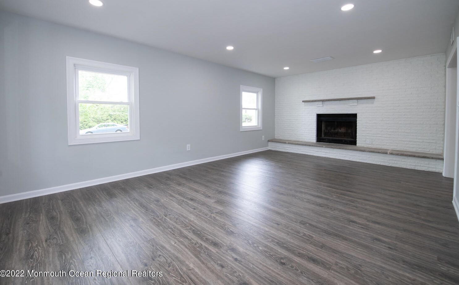 46 Avondale Ln, Matawan NJ  07747-1235 exterior