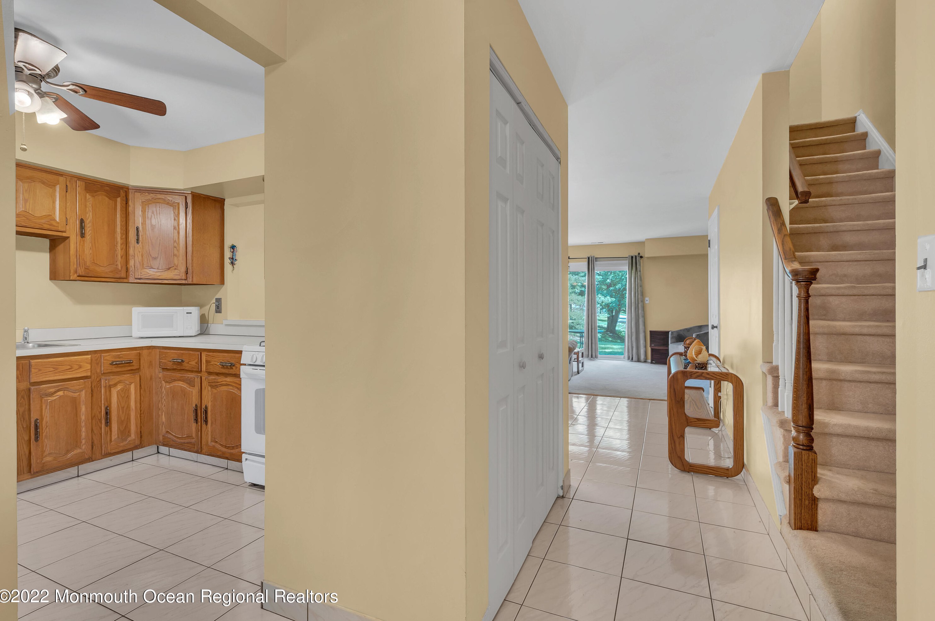 2 Amherst Ct, Matawan, NJ 07747-1852