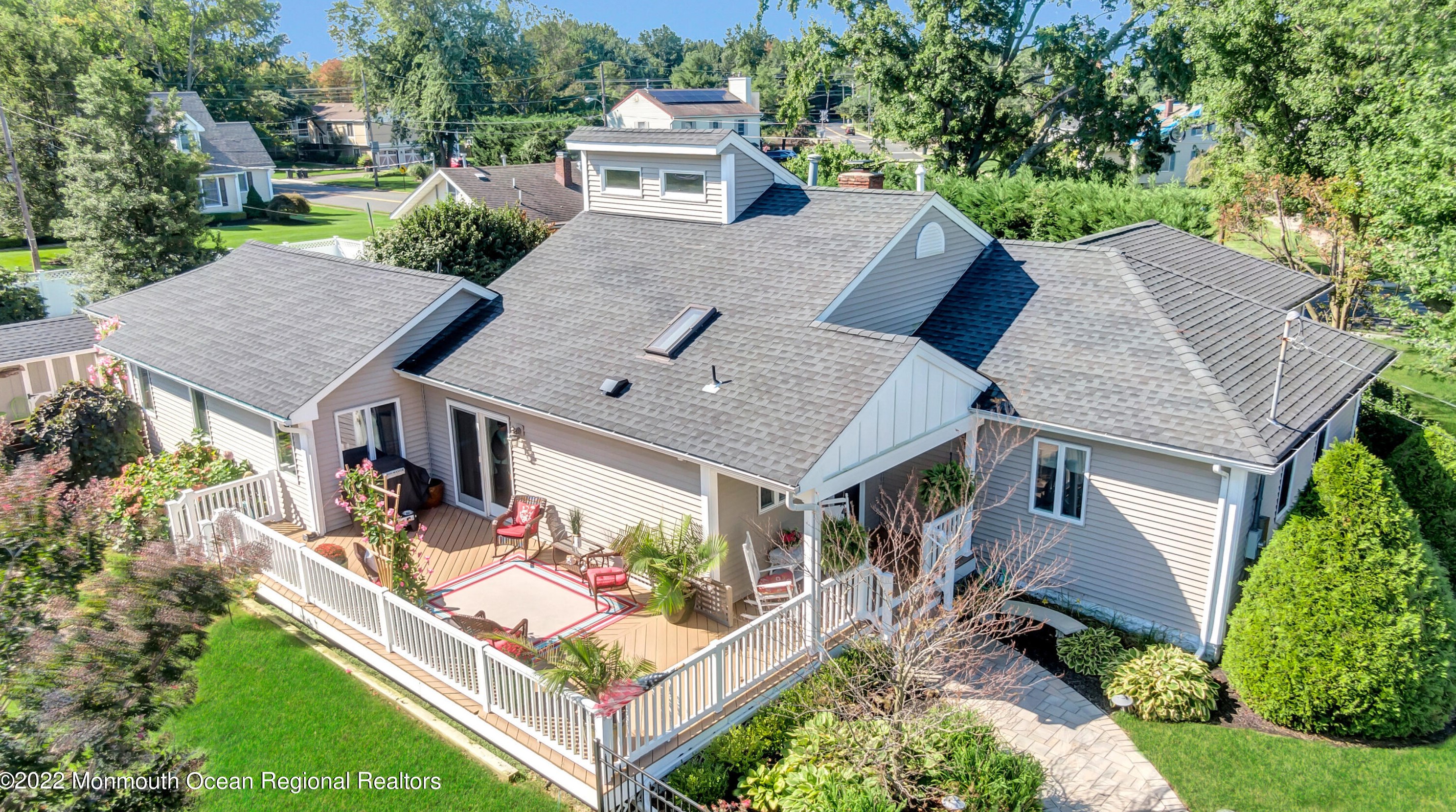 82 Bridgewaters Dr, Oceanport, NJ 07757-1376