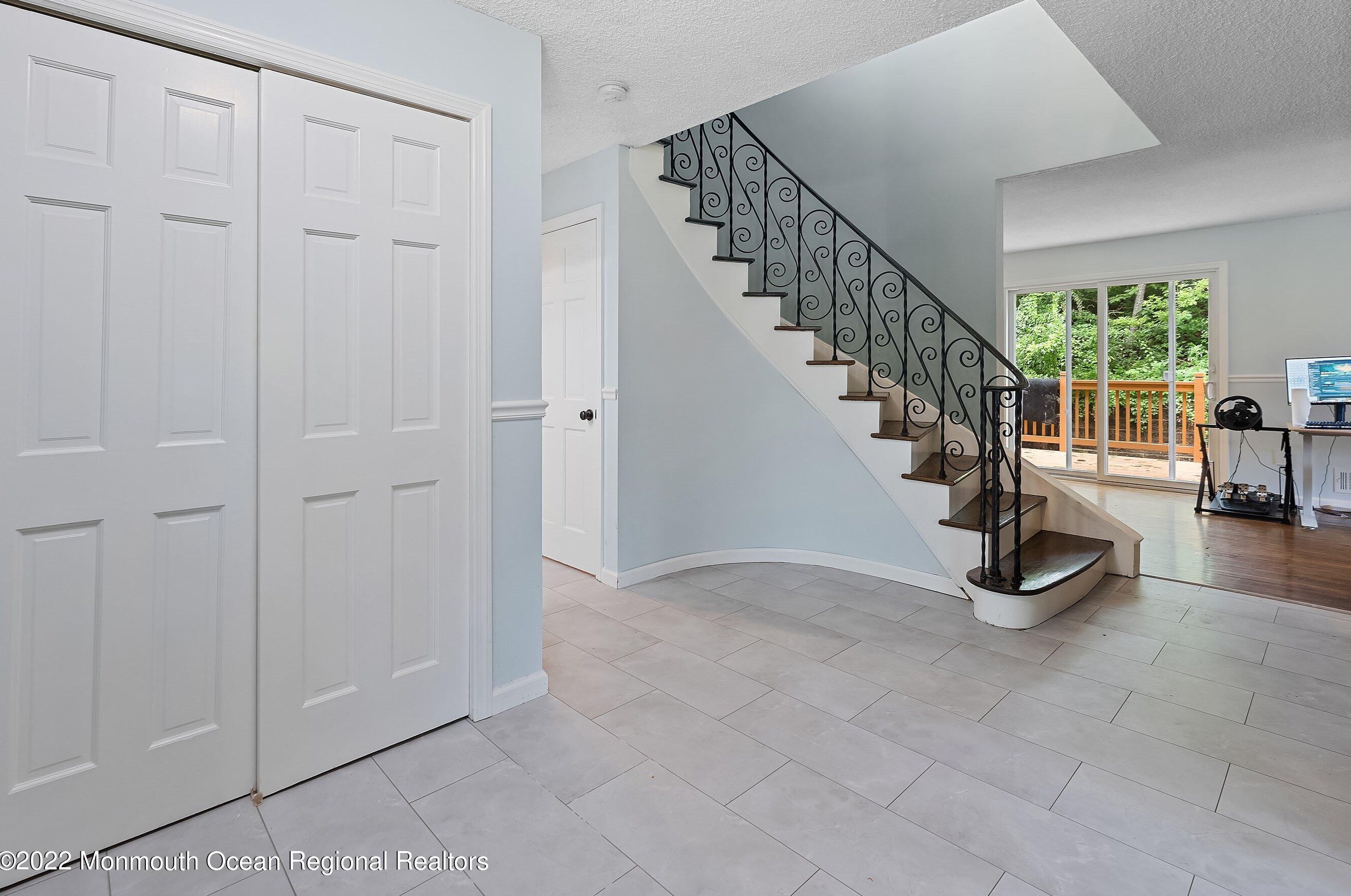 722 Mccormick Dr, Toms River NJ  08753-4338 exterior