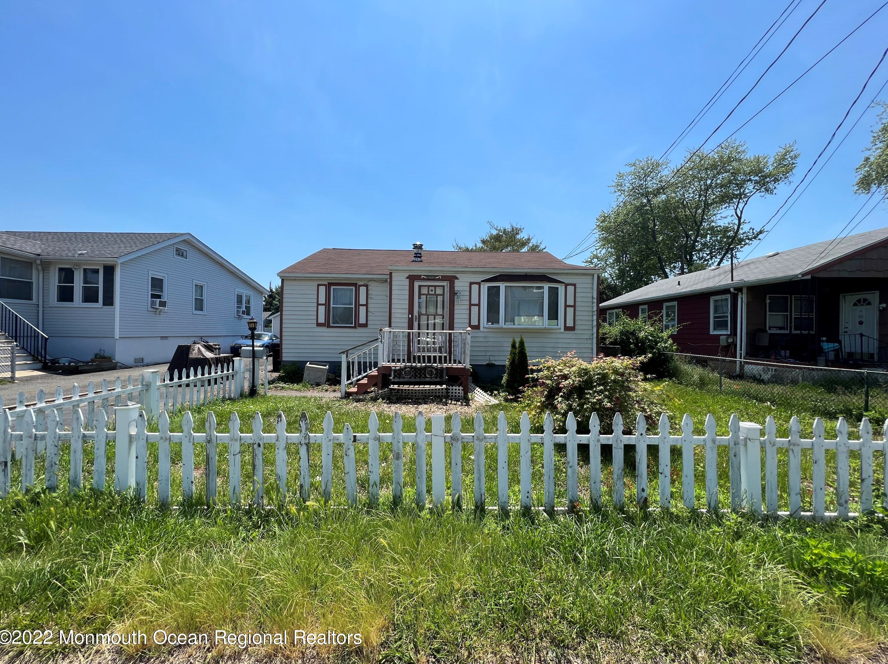 134 Seabreeze Ave, Middletown, NJ 07748
