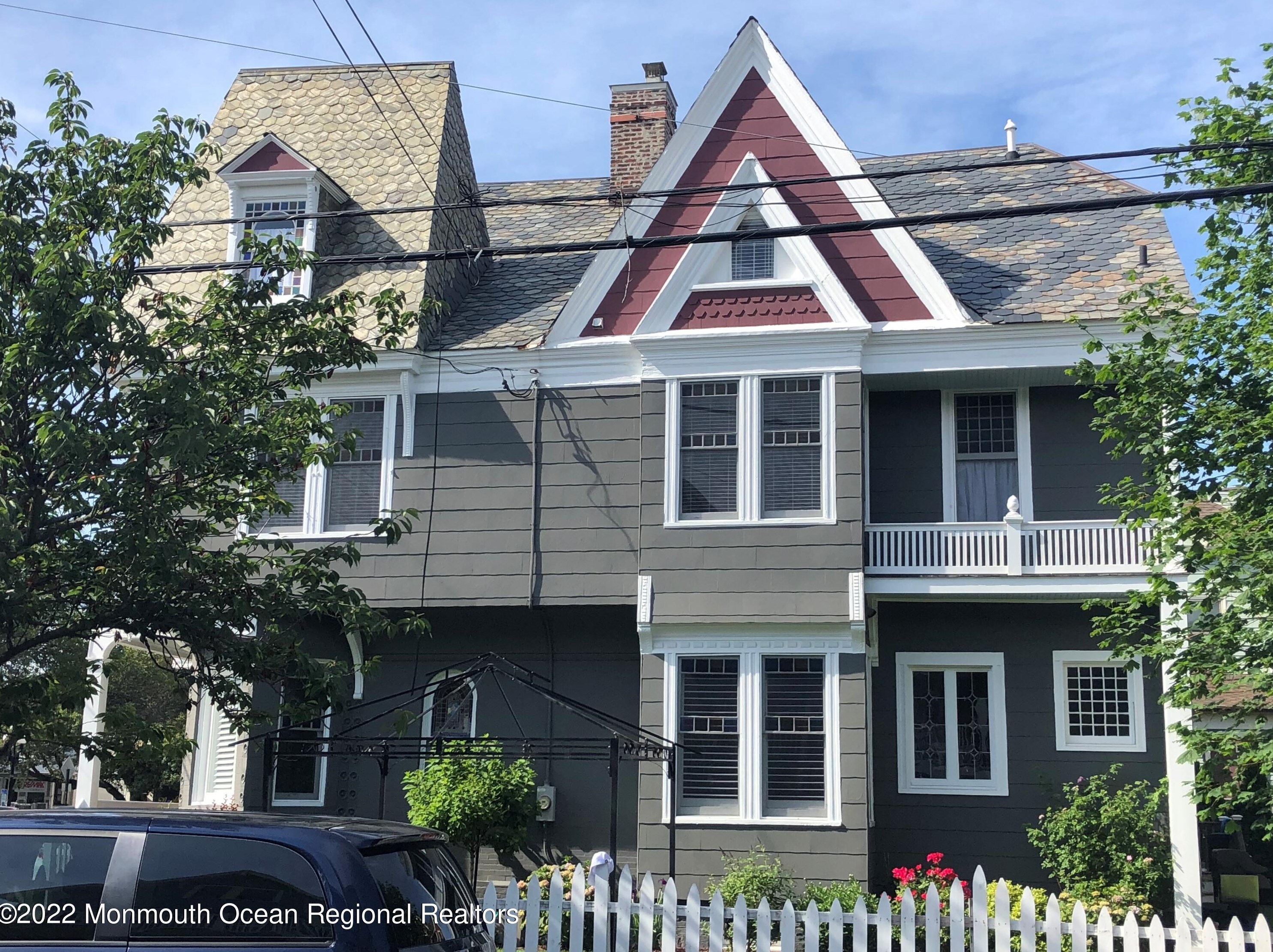52 Central Ave, Ocean Grove, NJ 07756