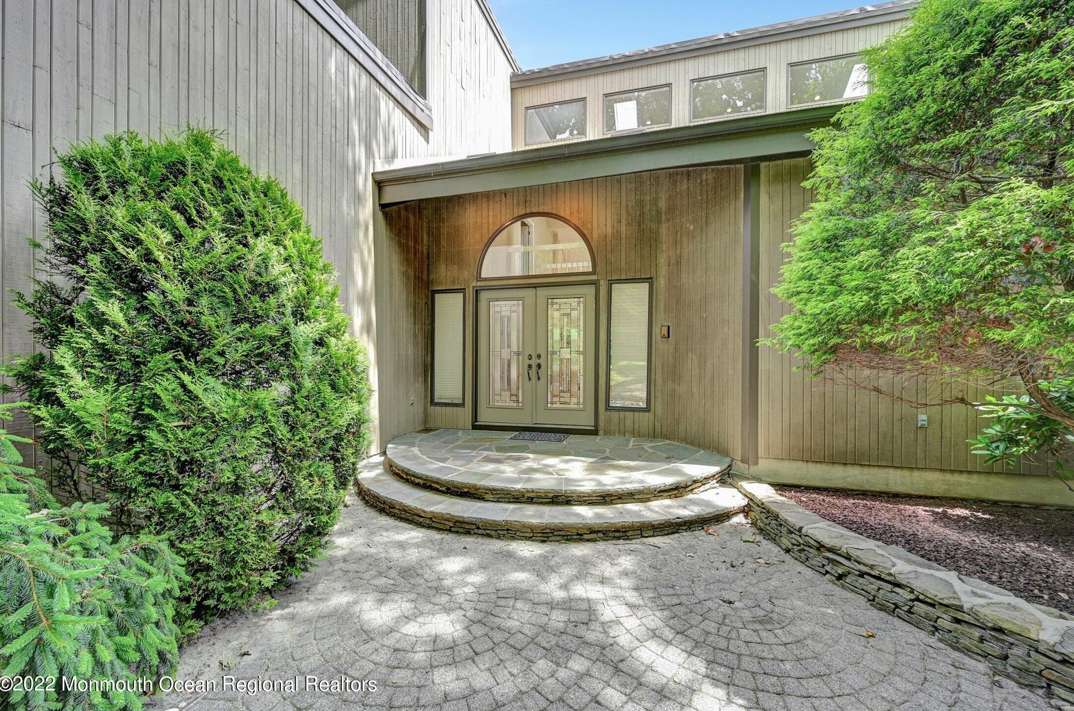 5 White Rock Terrace, Holmdel Village, NJ 07733