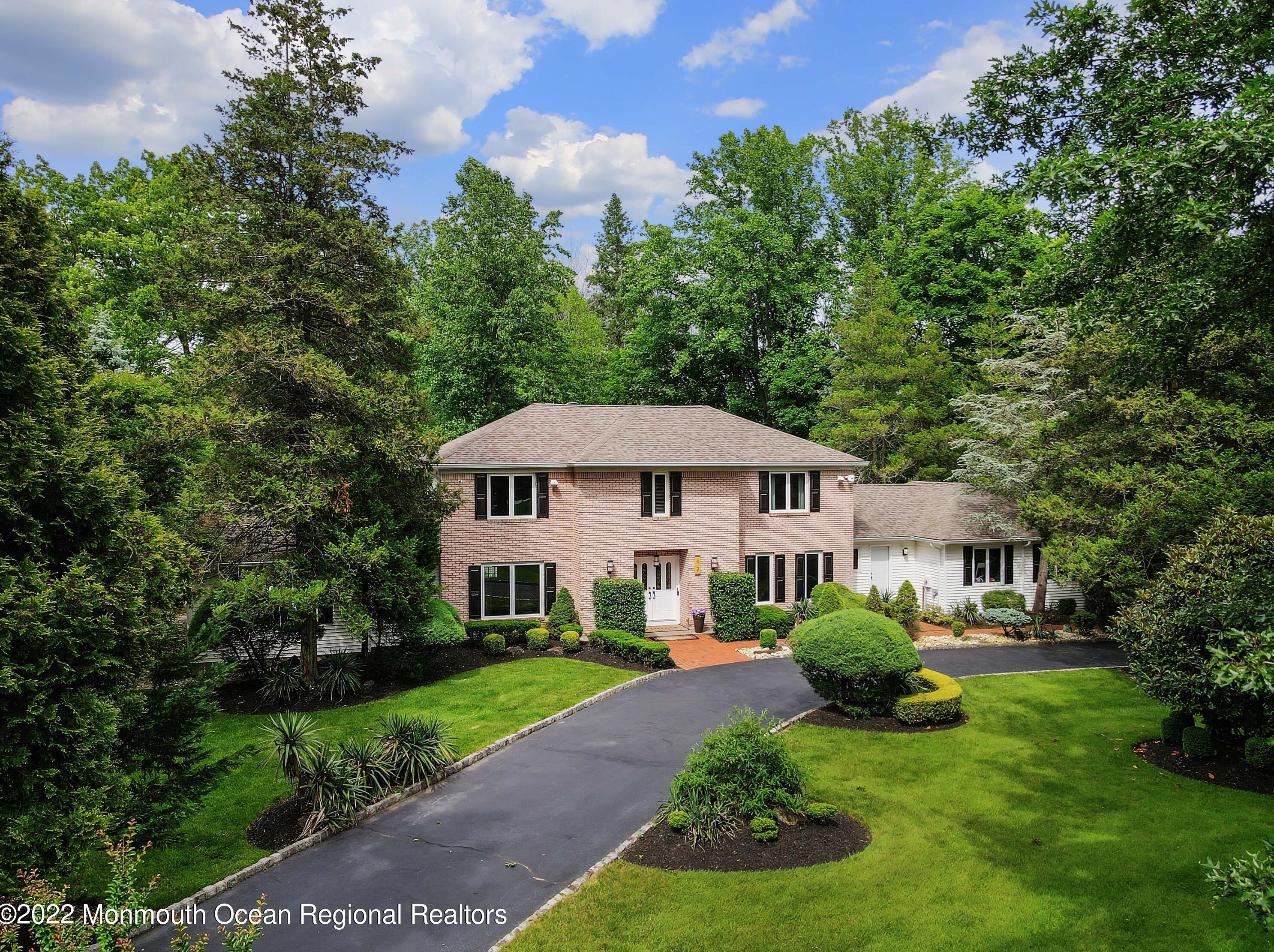 42 Cypress Neck Rd, Lincroft, NJ 07738