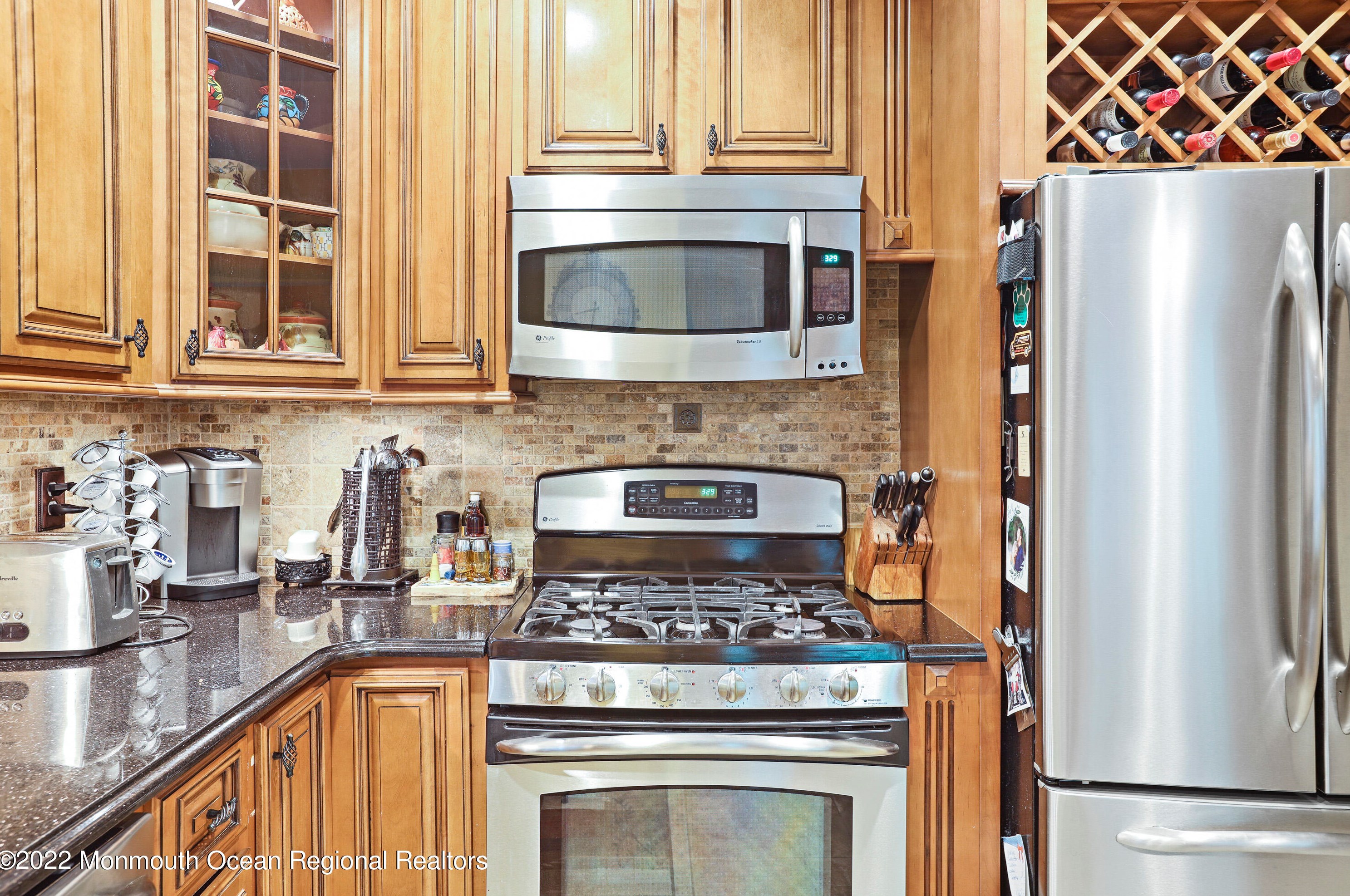 22 Burke St, Millstone Township, NJ 07726-5014