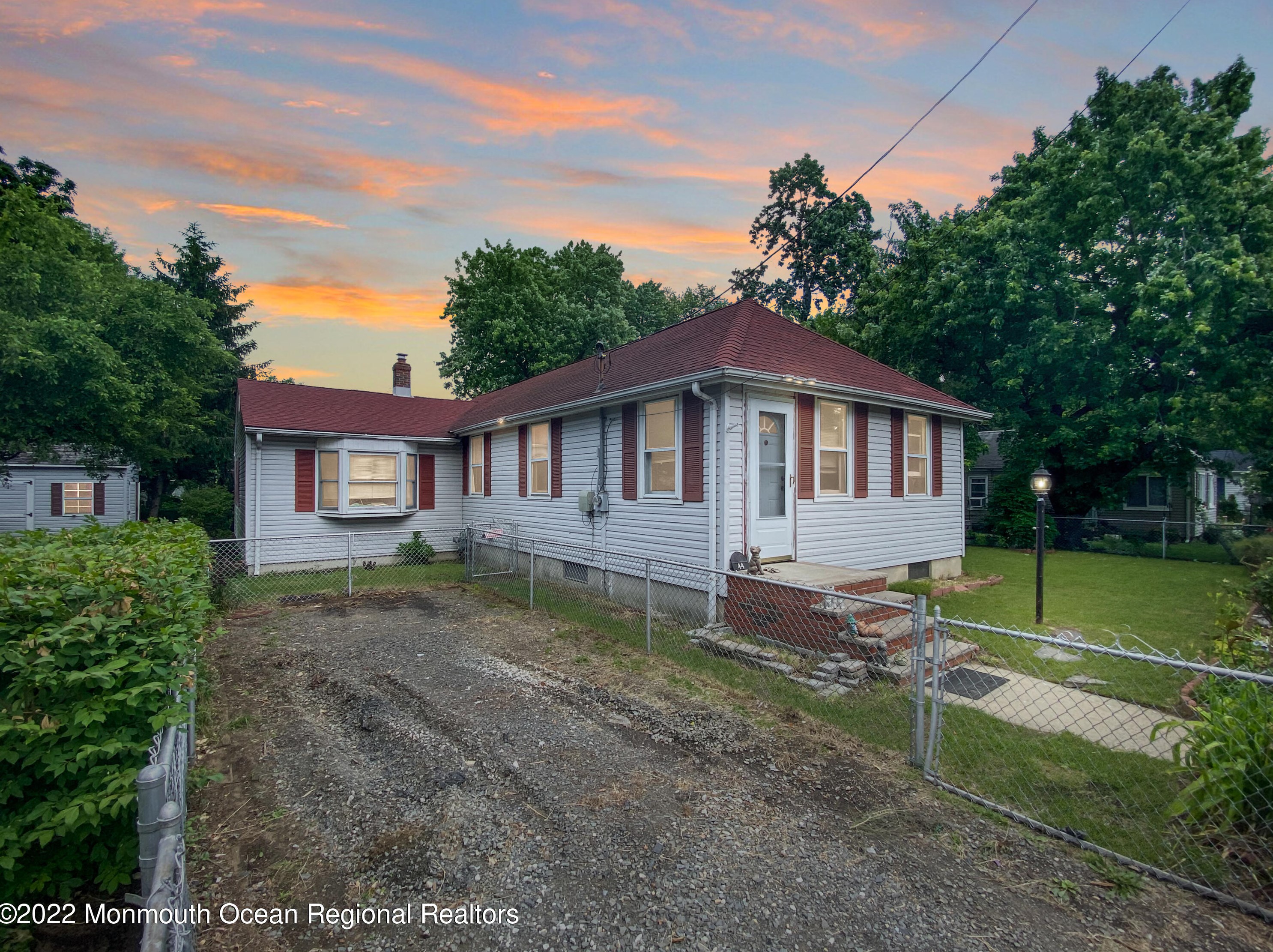 44 Dakota Ave, Middletown, NJ 07748