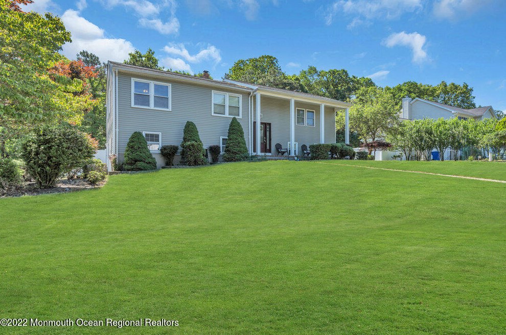 3 London Ct, Toms River NJ 08753-2215 exterior