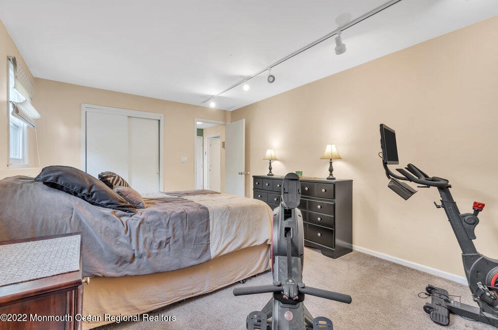 3 London Ct, Toms River NJ 08753-2215 exterior