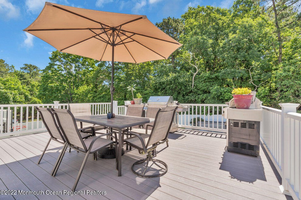 3 London Ct, Toms River NJ 08753-2215 exterior