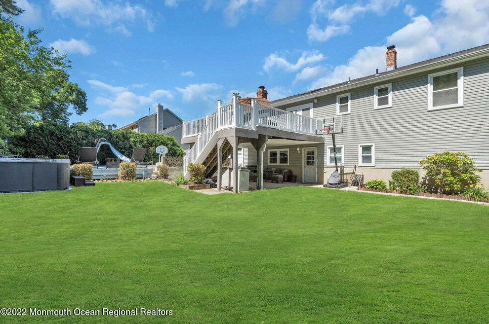 3 London Ct, Toms River NJ 08753-2215 exterior