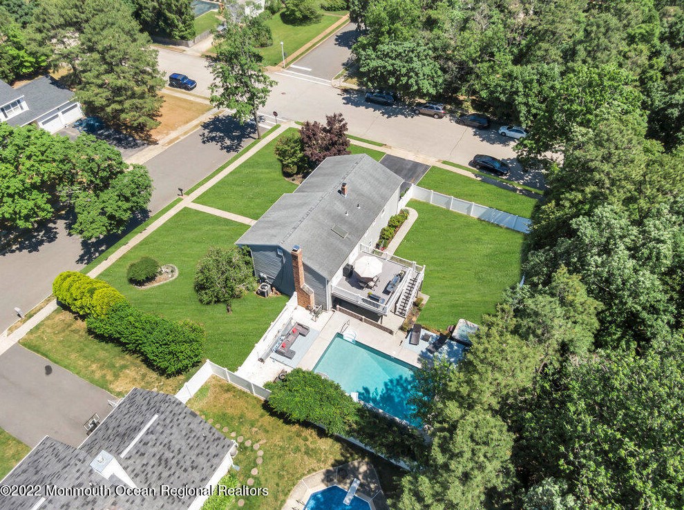 3 London Ct, Toms River NJ 08753-2215 exterior