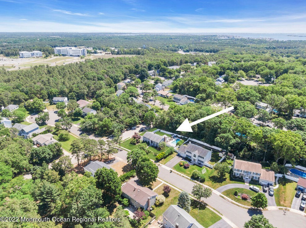 3 London Ct, Toms River NJ 08753-2215 exterior