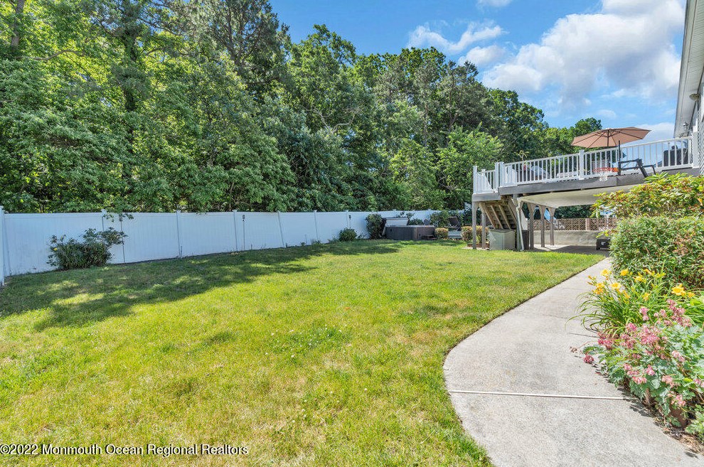 3 London Ct, Toms River NJ 08753-2215 exterior