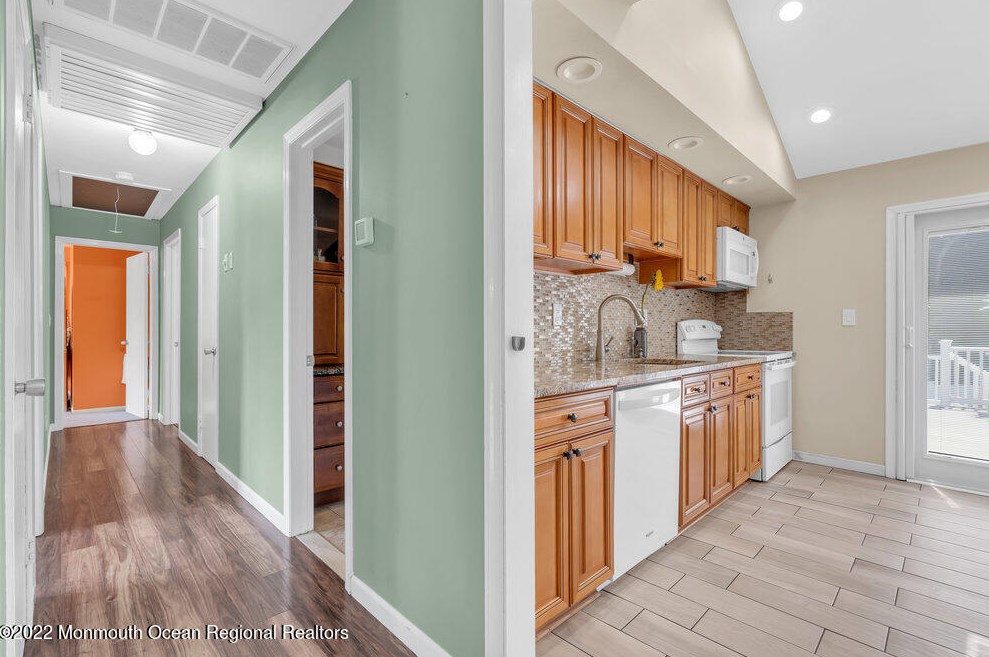 3 London Ct, Toms River NJ 08753-2215 exterior