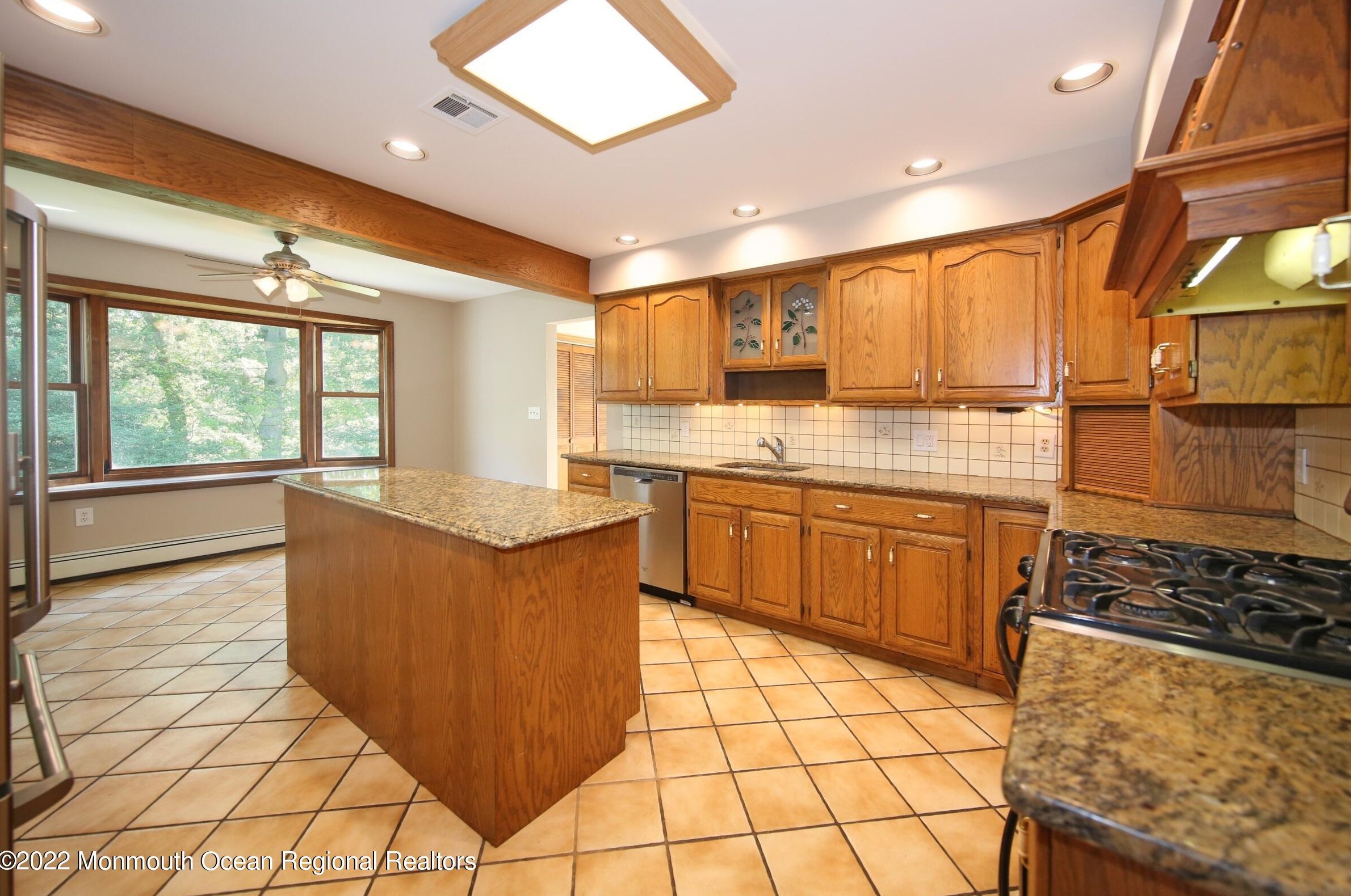 136 Lake Dr S, Tinton Falls, NJ 07701