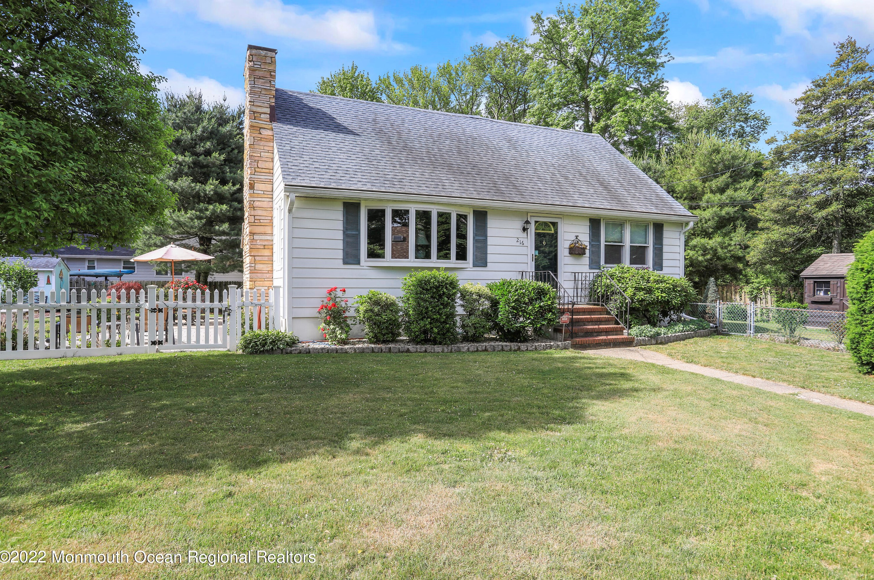 216 Barnegat Ave, Ocean Gate, NJ 08740-1308