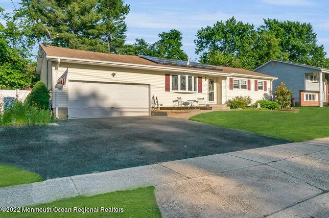 7 Dartmouth Dr, Jackson Twp, NJ 08527