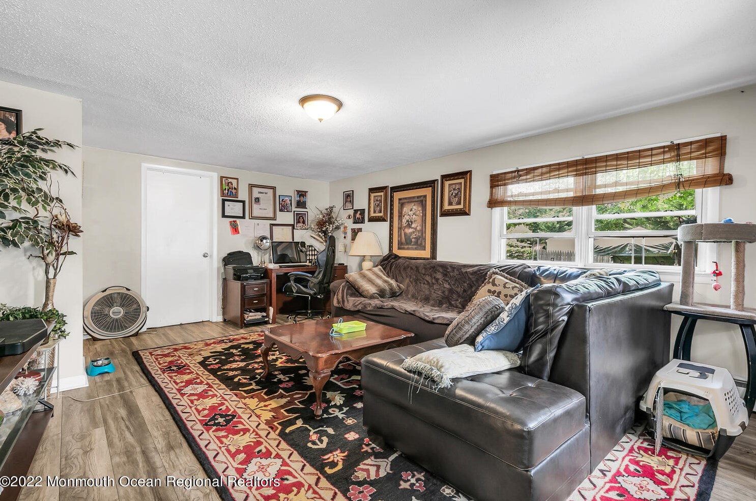 125 Beacon Blvd, Ideal Beach, NJ 07734-1937