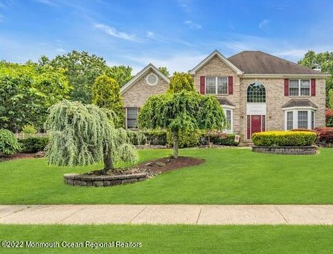 8 Springbrook Dr, Jackson Twp, NJ 08527