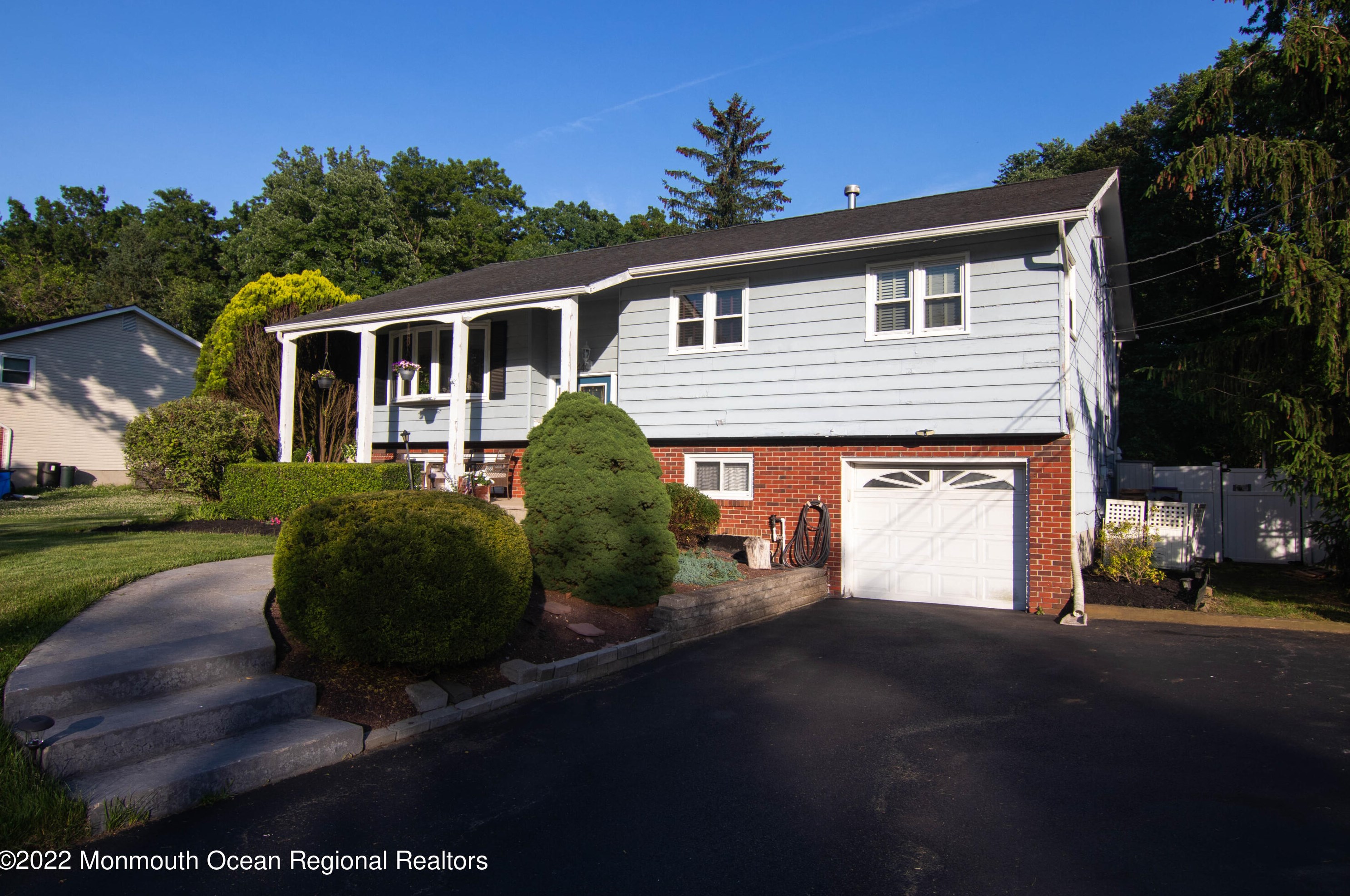 44 Willow Grove Way, Millstone Township, NJ 07726-2741