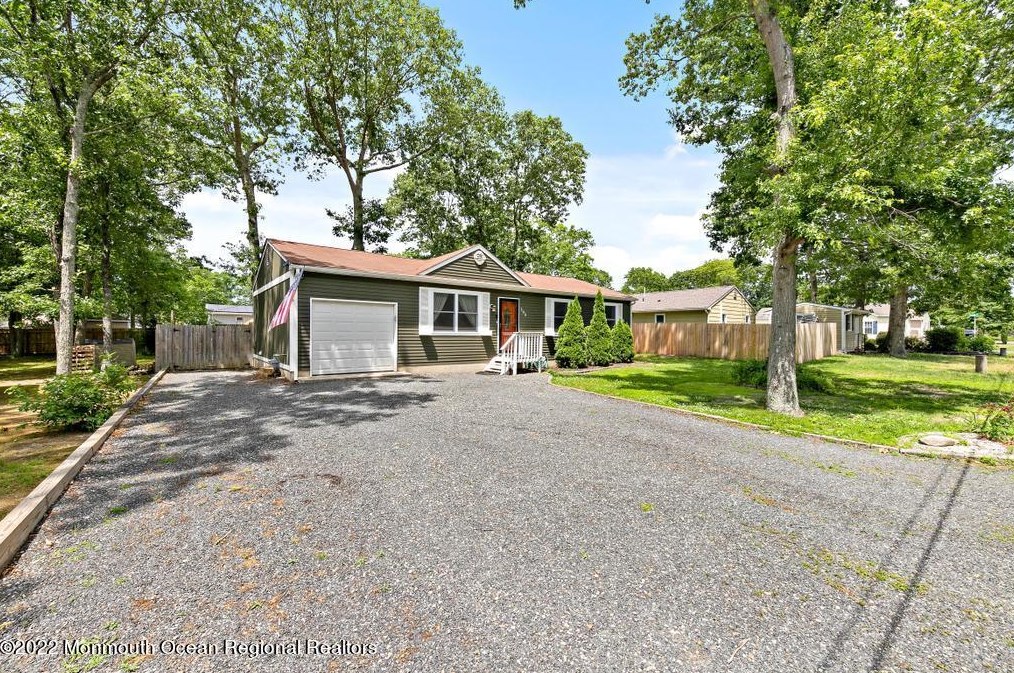 203 1st Ave, Tuckerton, NJ 08087
