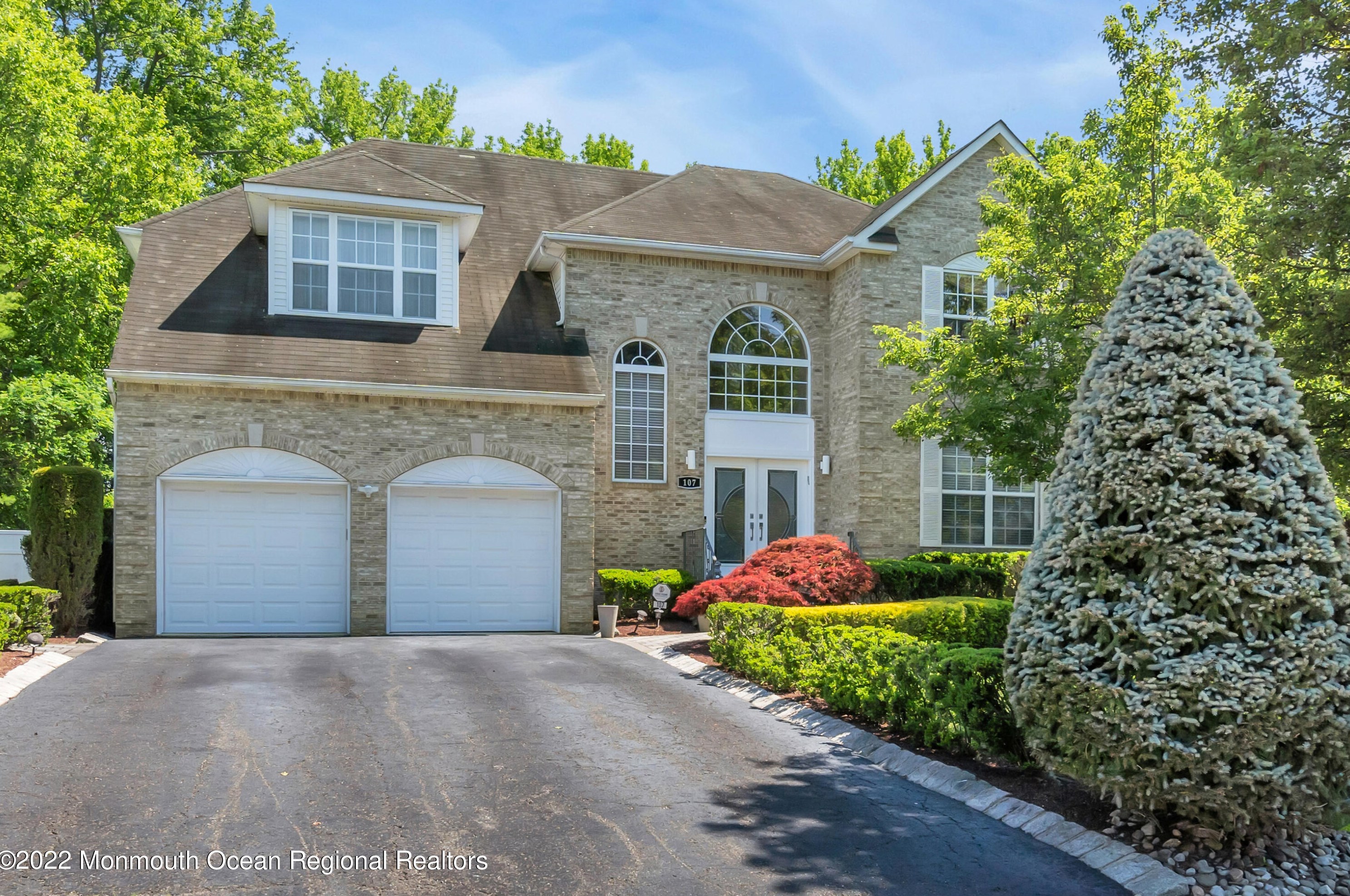 107 Serpentine Dr, Morganville, NJ 07751