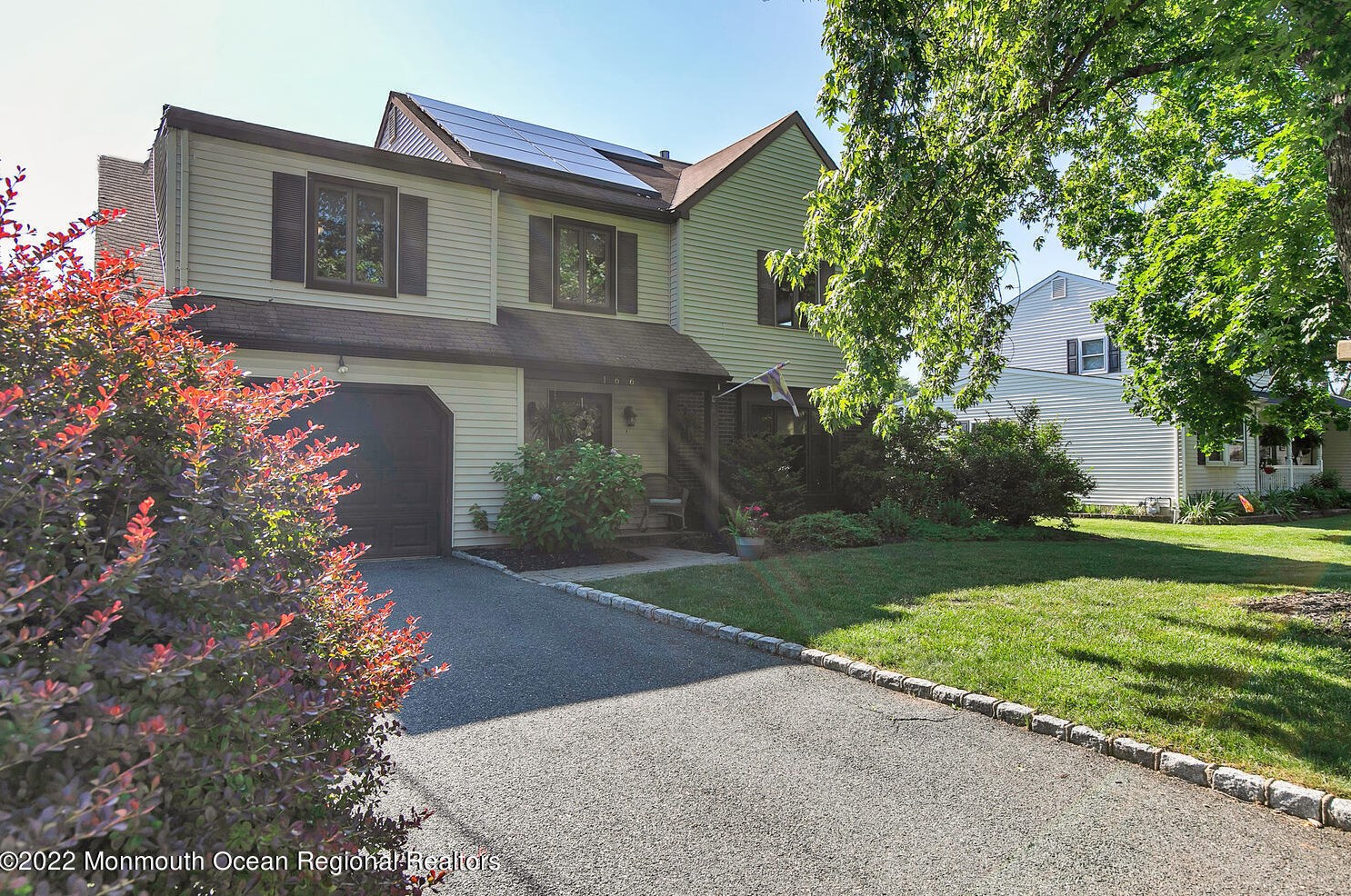 166 11th St, Belford, NJ 07718