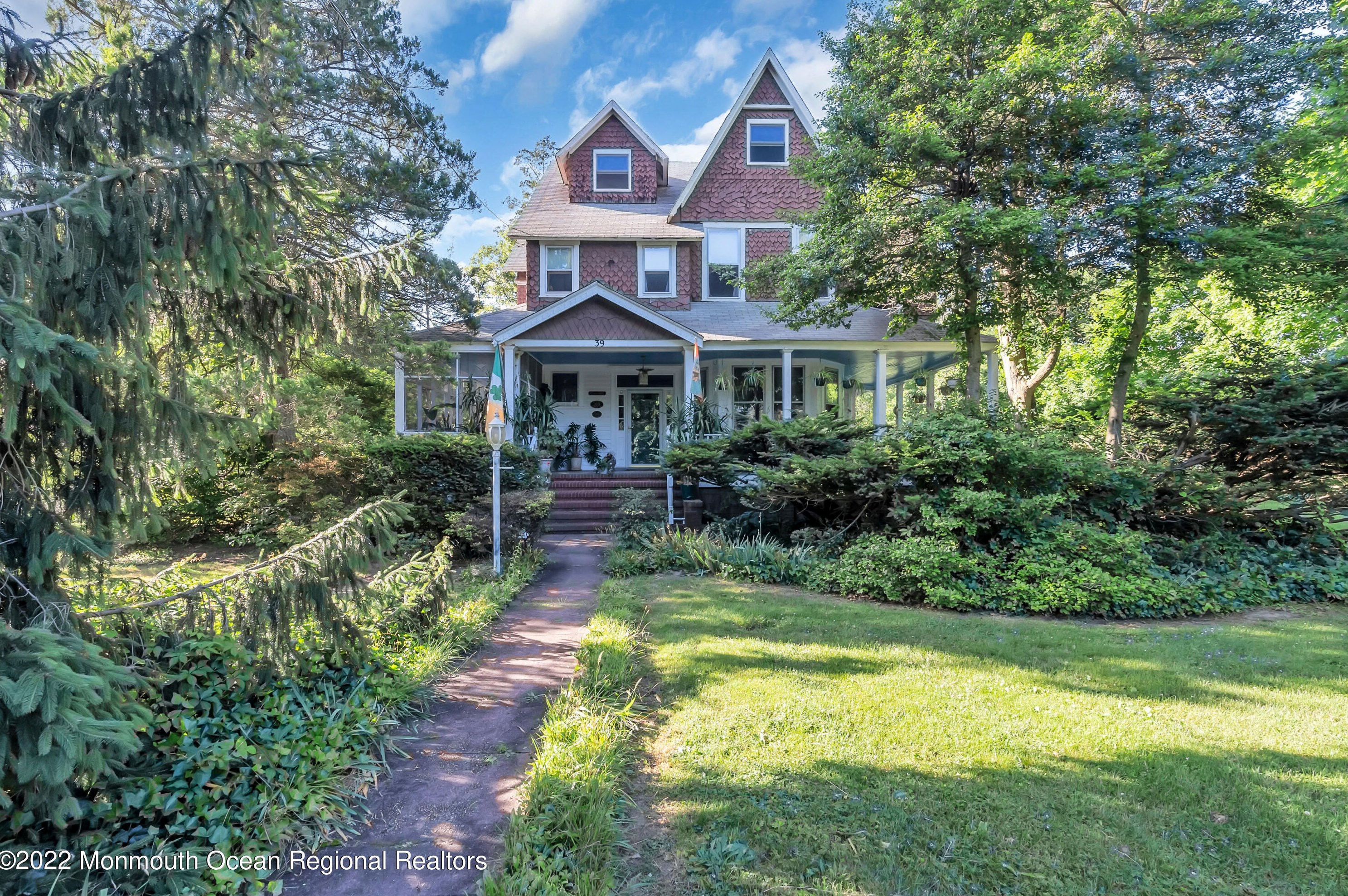 39 Hollywood Ave, West Long Branch, NJ 07764