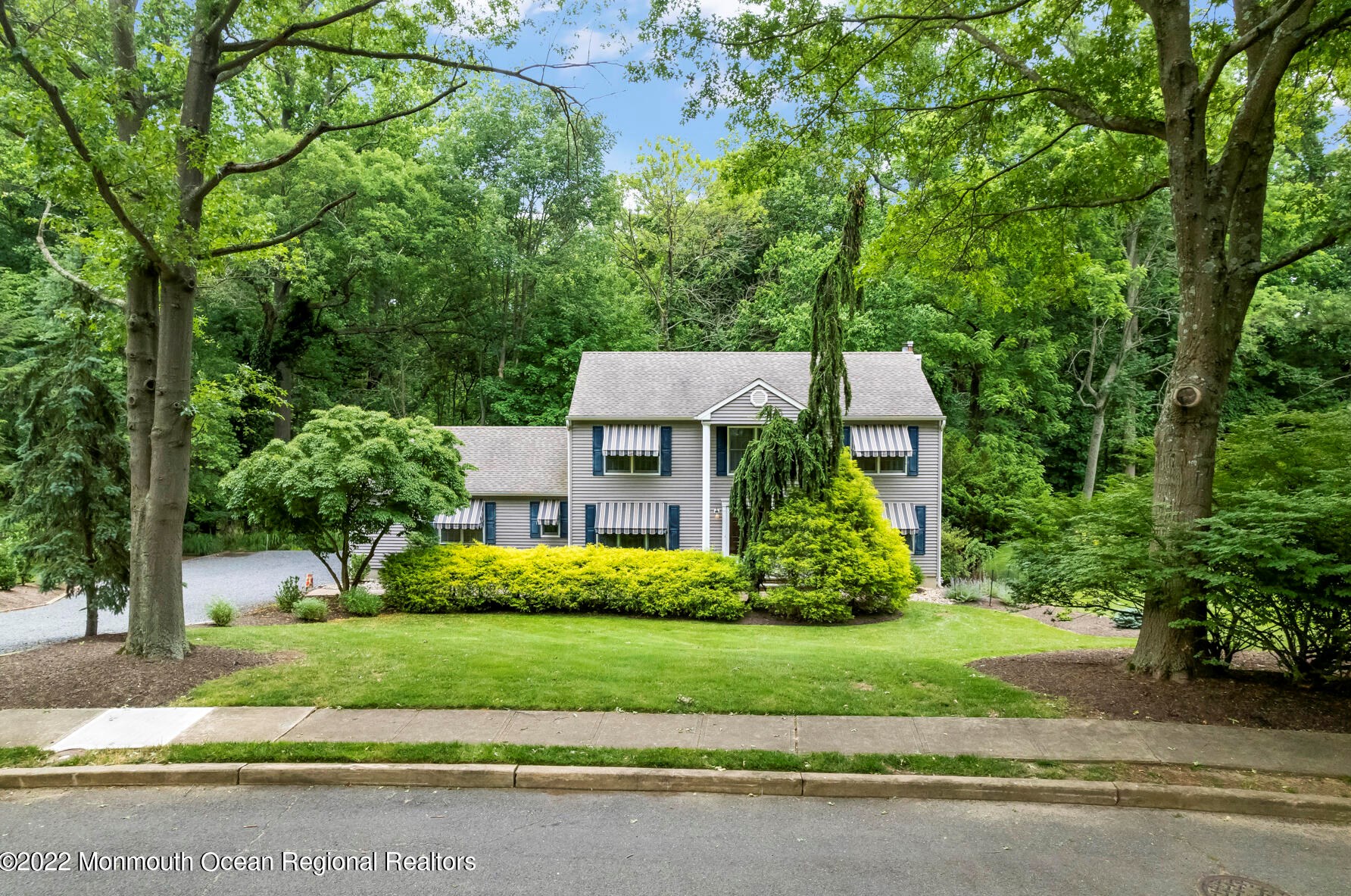 299 Ueland Rd, Tinton Falls, NJ 07701