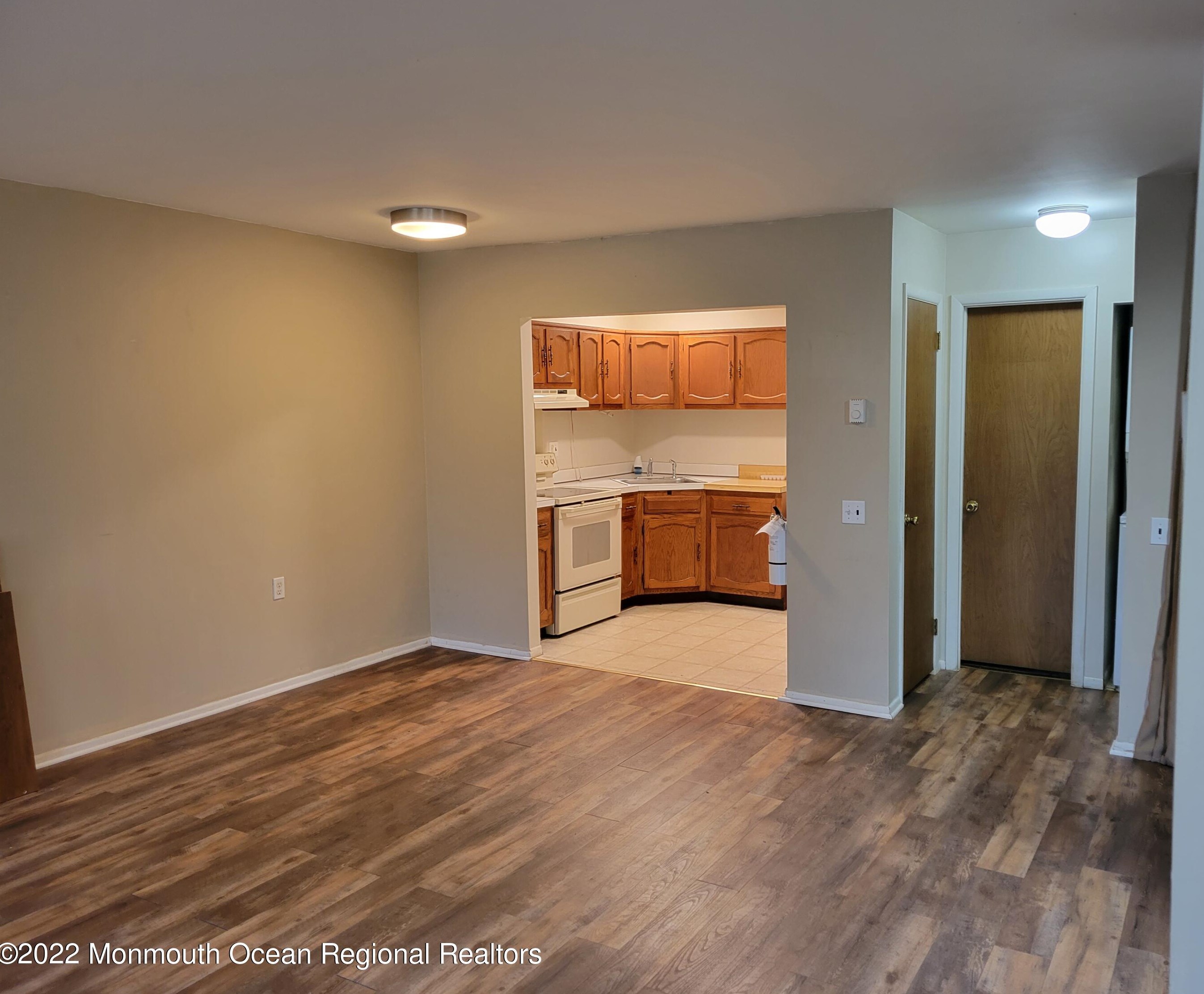 118 Hudson Pkwy #f, Lakehurst, NJ 08759