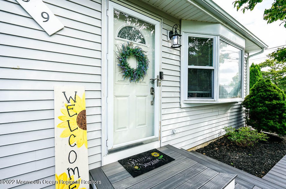 1359 Pacific Ave, Beachwood, NJ 08722-4319