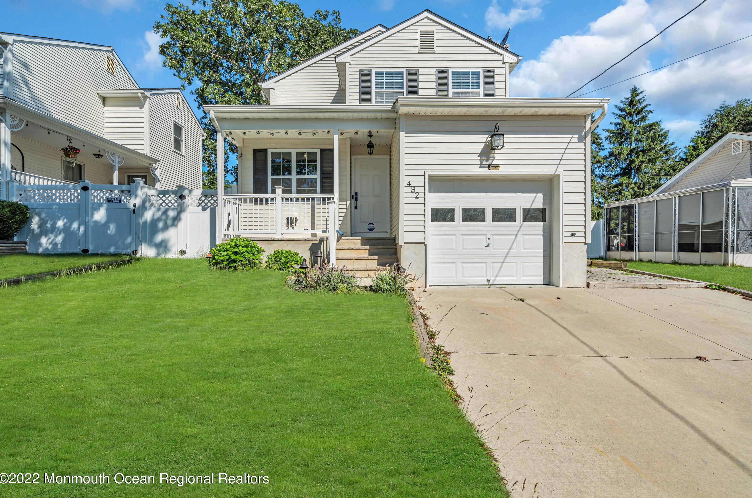432 Halliard Ave, Beachwood, NJ 08722
