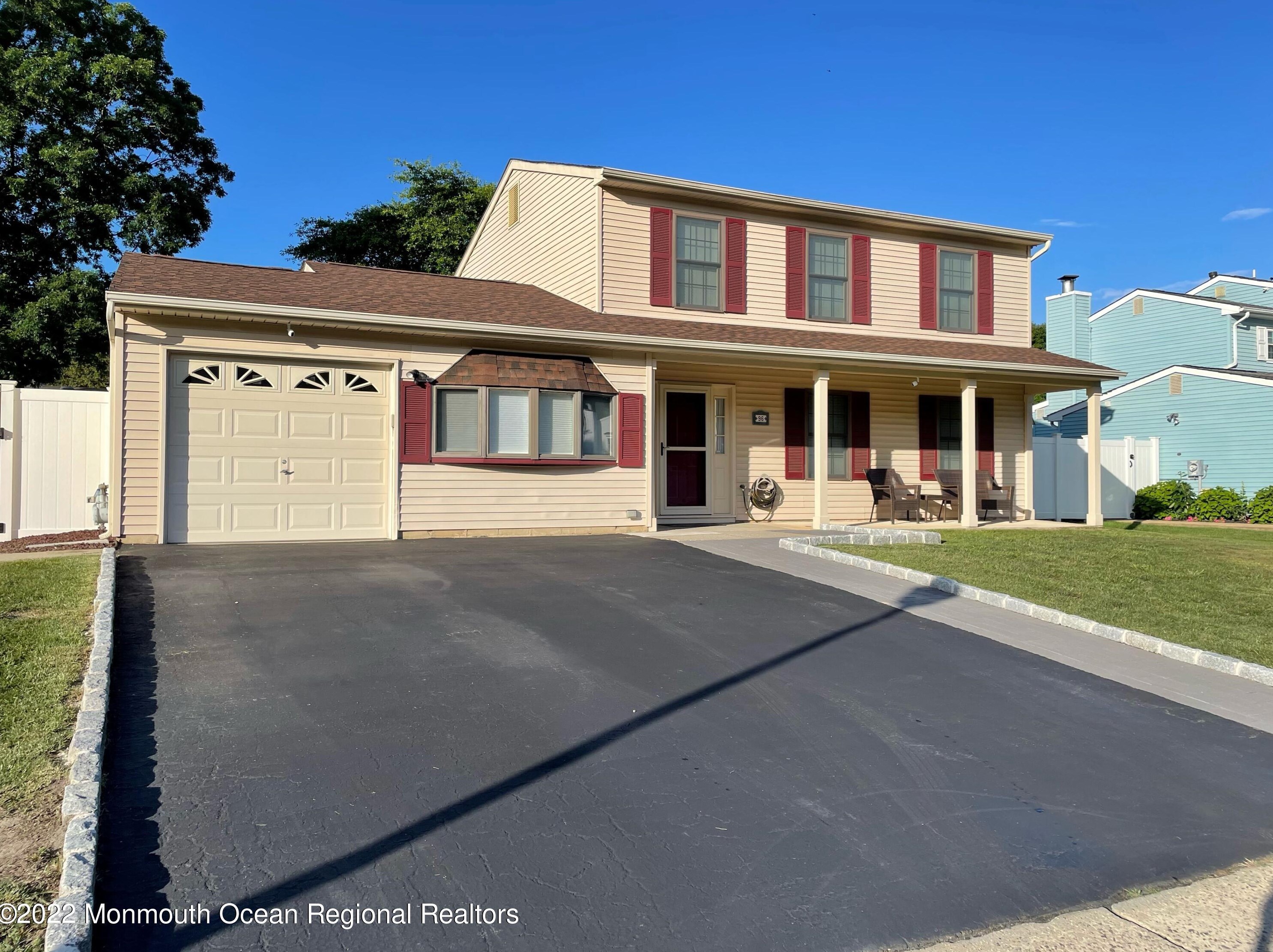 96 Starlight Rd, Wall Township, NJ 07731-2253