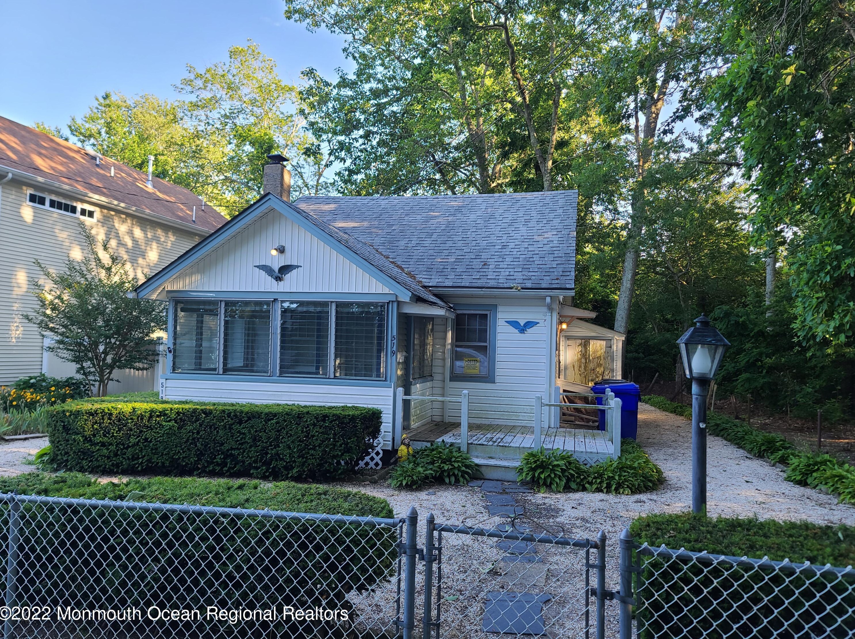 519 Riverside Dr, Bricktown, NJ 08723