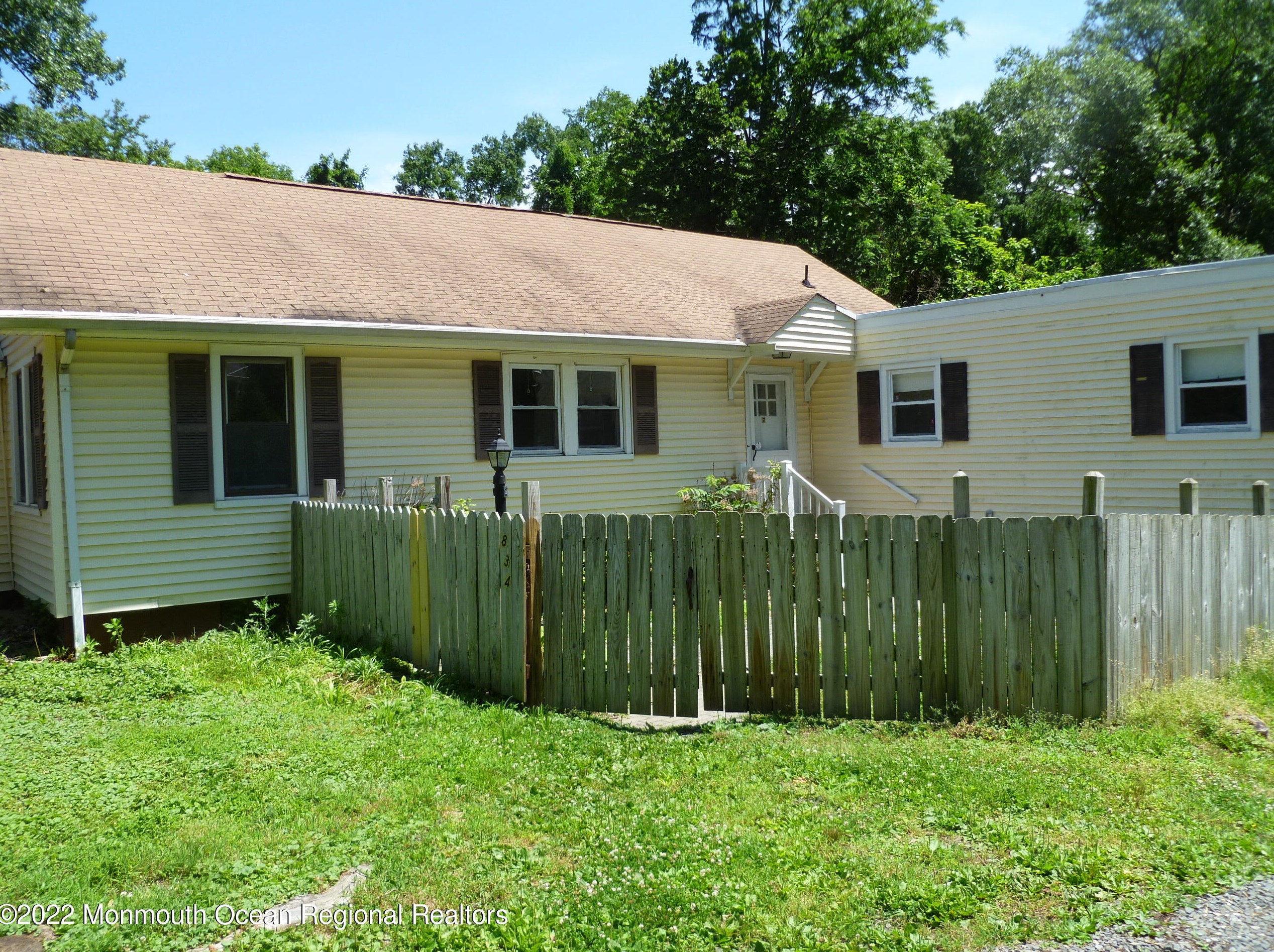 834 Sycamore Ave, Tinton Falls, NJ 07724