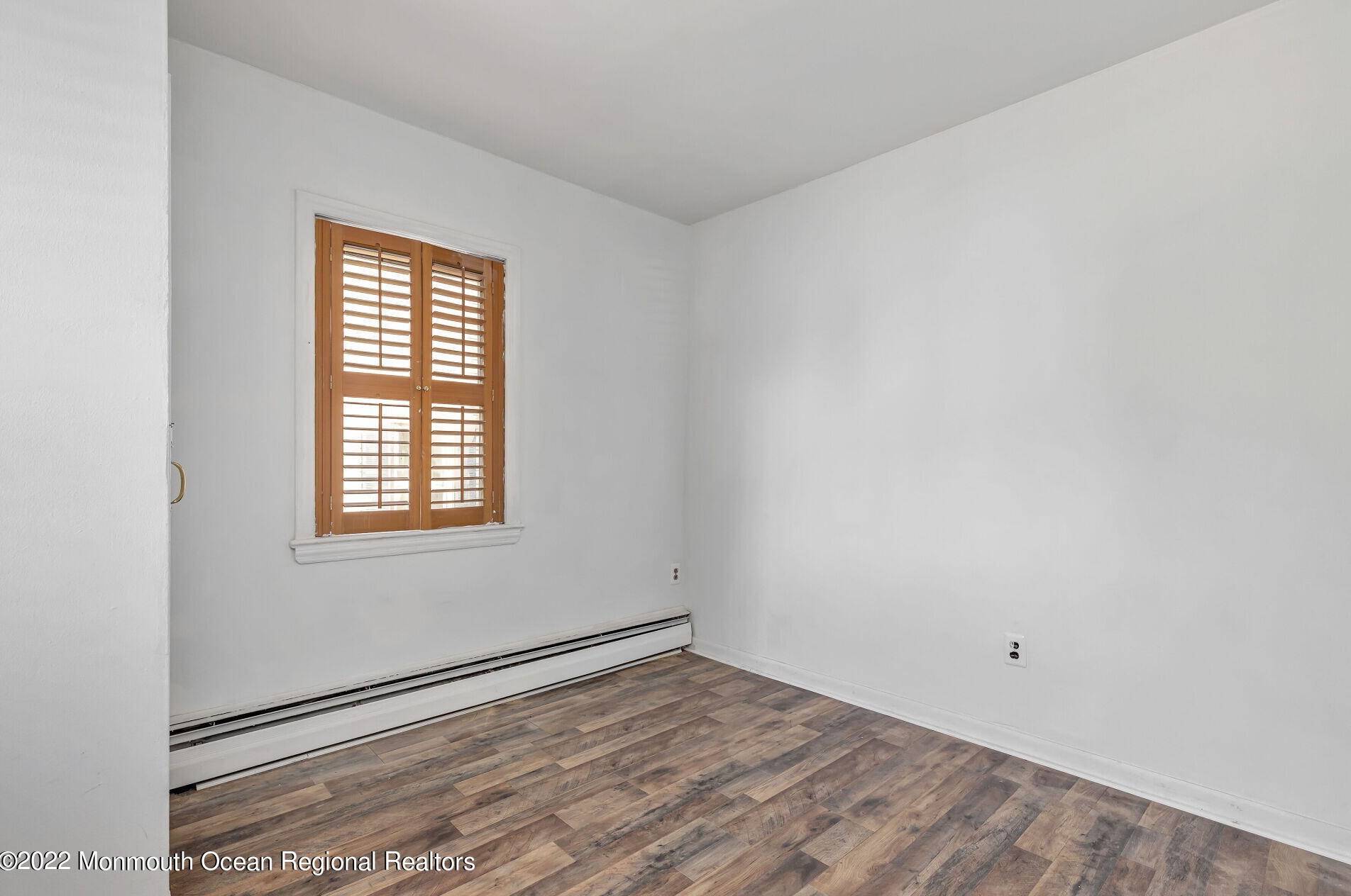 16 Newman St, Ideal Beach NJ  07734-3043 exterior